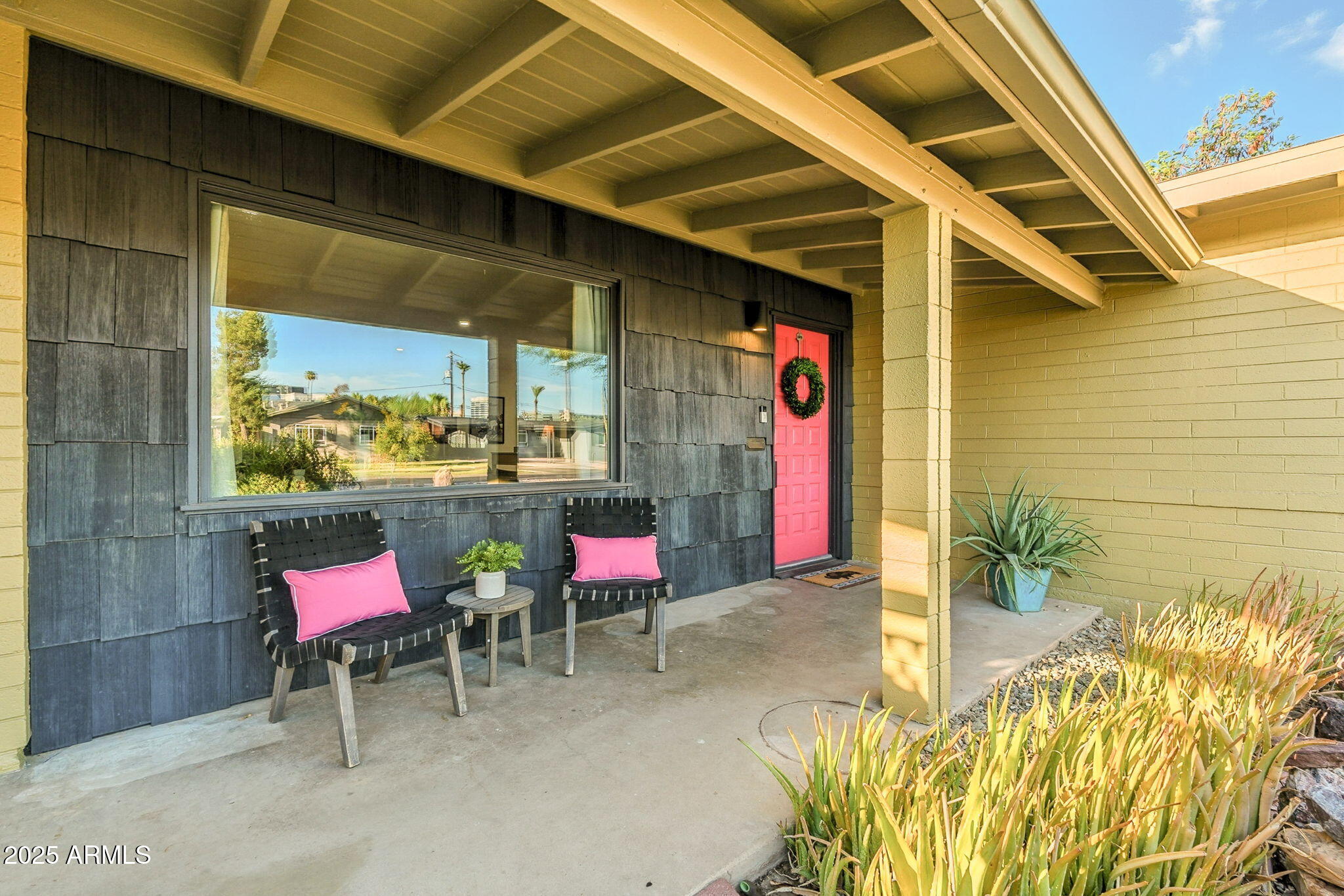 450 W MULBERRY Drive