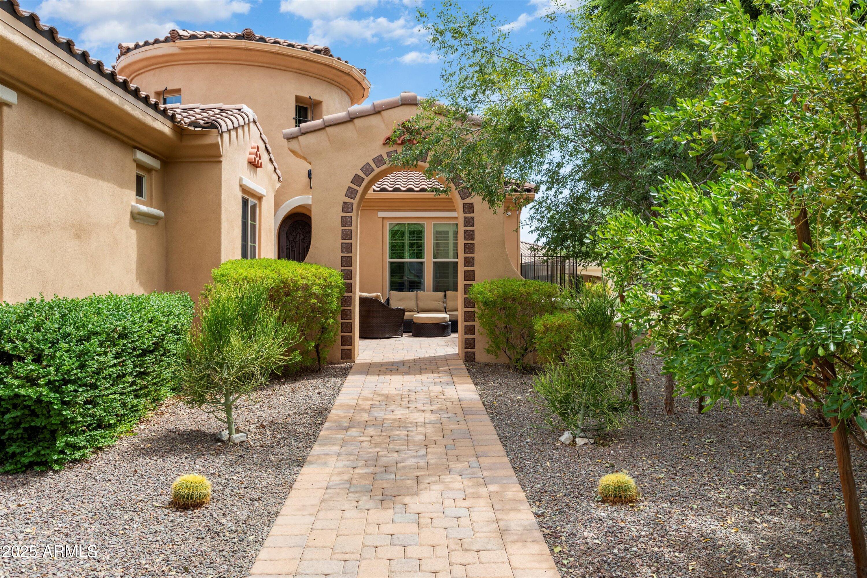 20979 W COLLEGE Drive