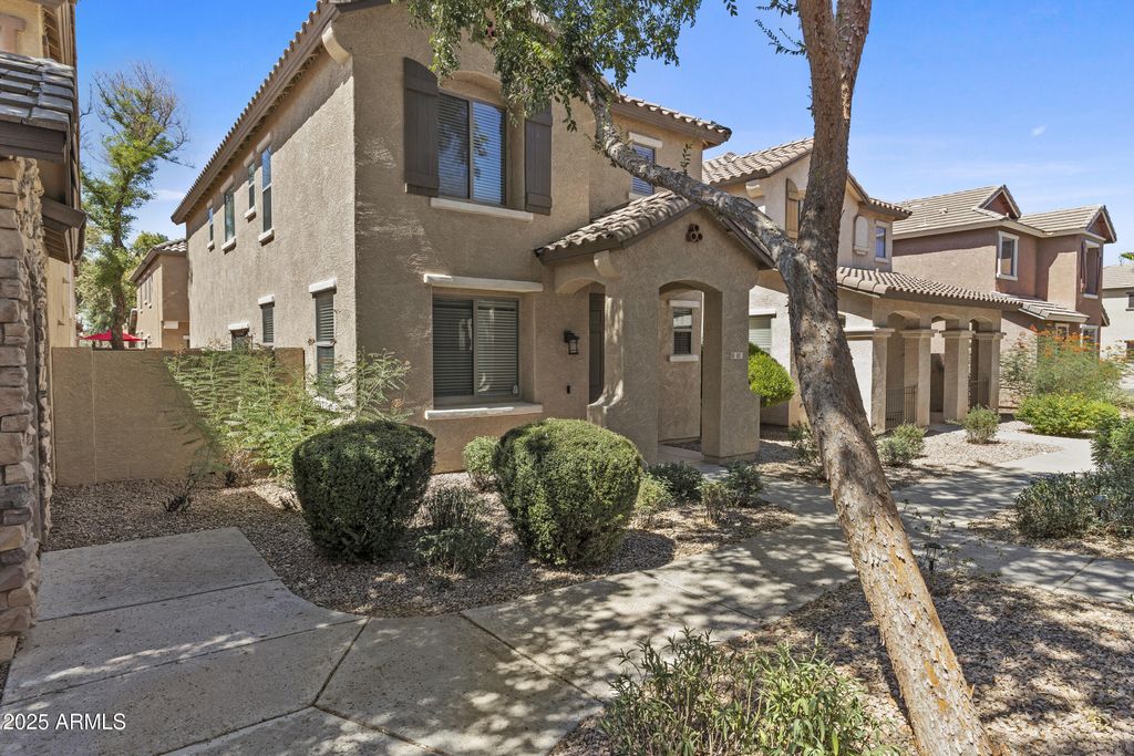 Photo of 85 E Palomino Drive, Gilbert, AZ 85296 (MLS # 6918020)