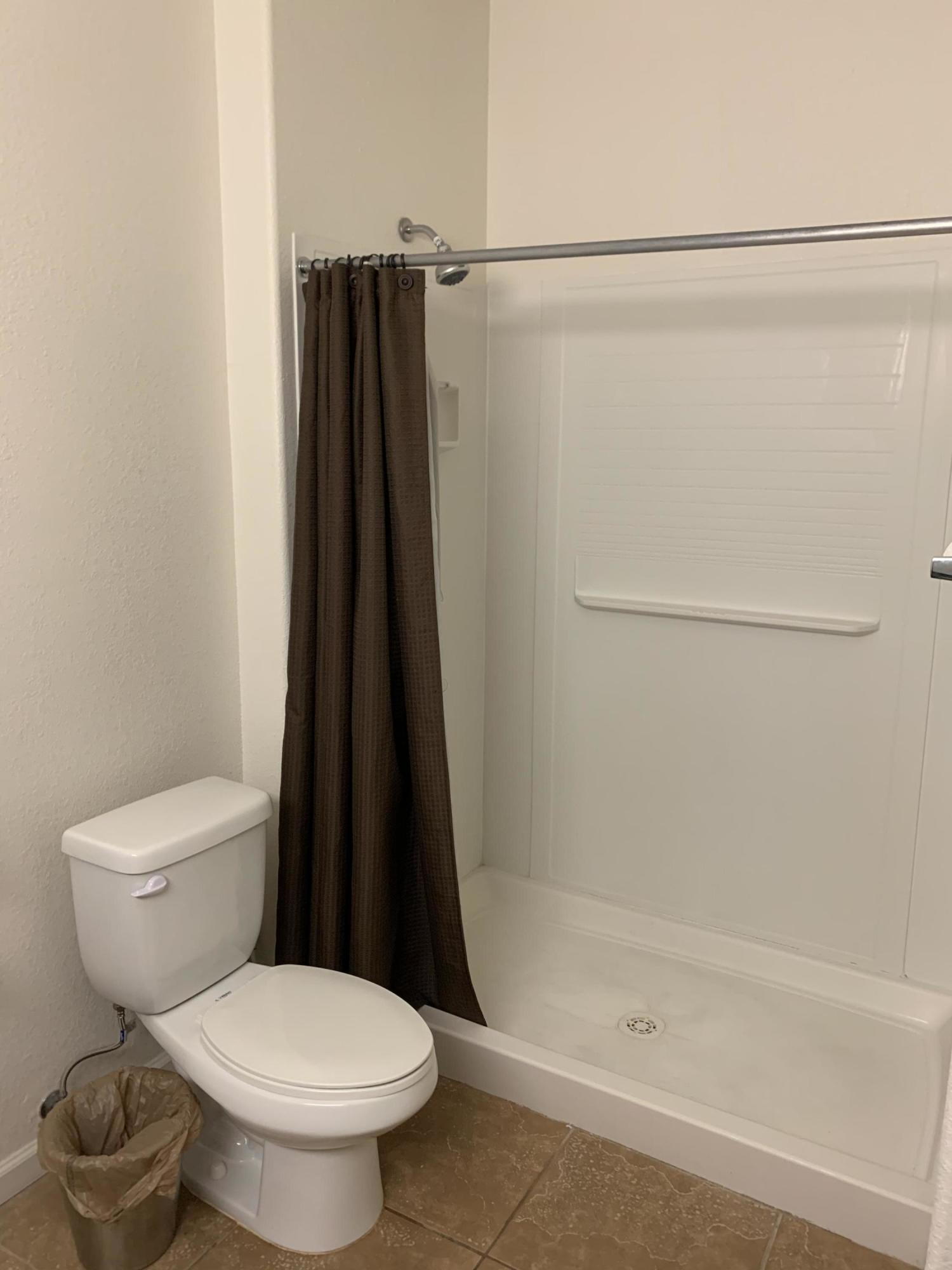 CASA ANTIGUA CONDOMINIUMS - Residential Lease