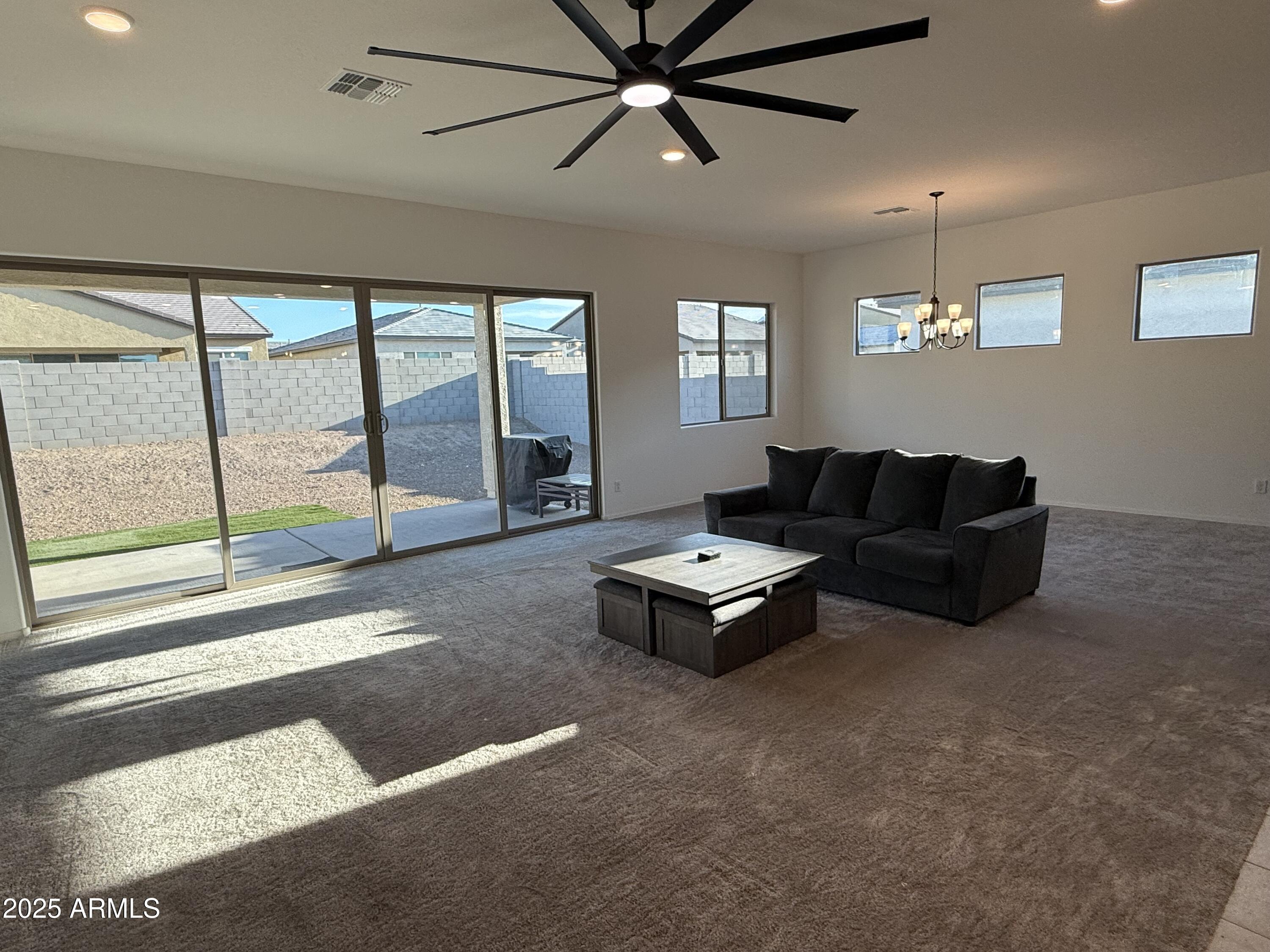 4923 W WEEPING WILLOW Way