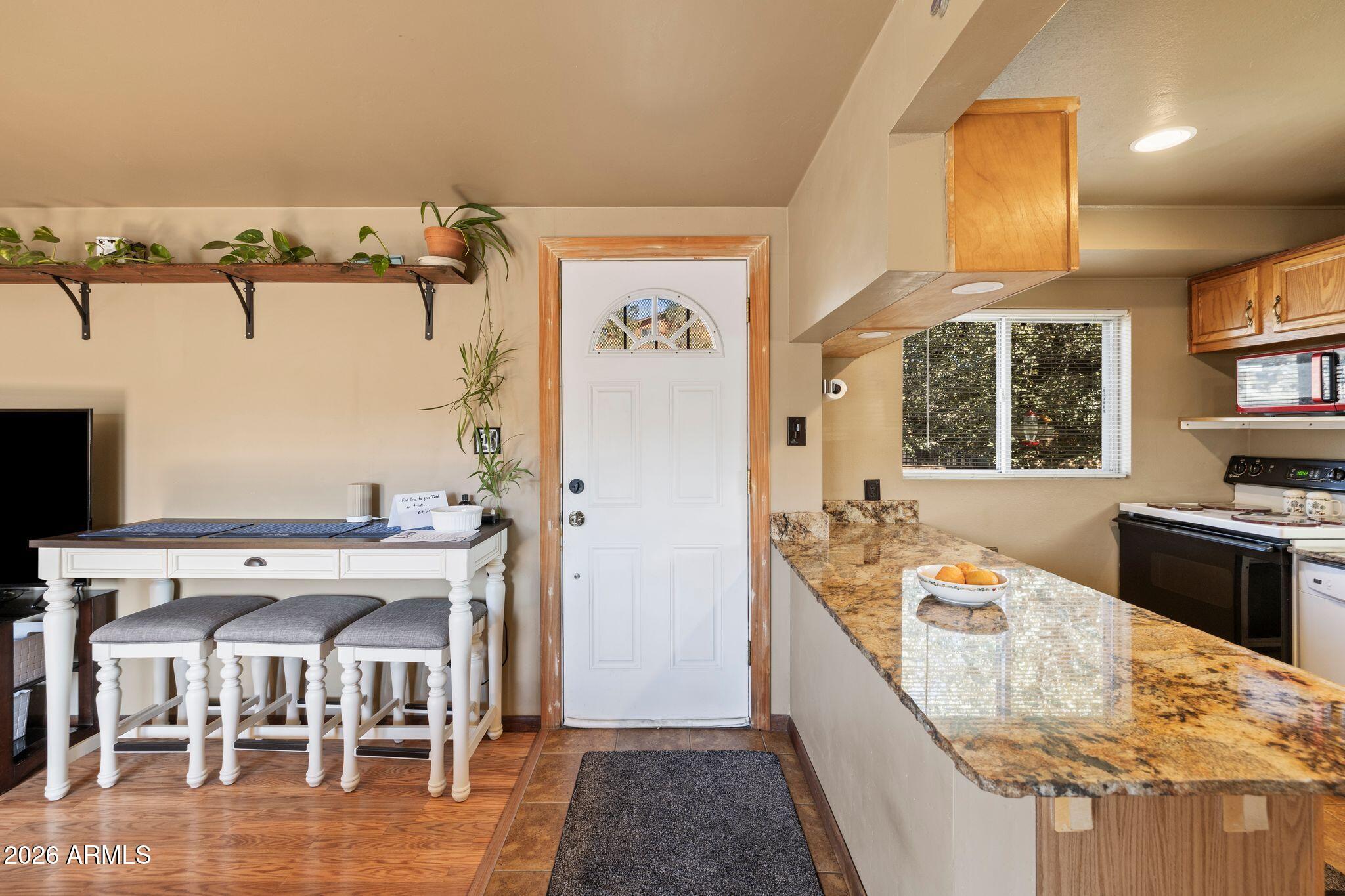 5007 E DIAMOND Drive