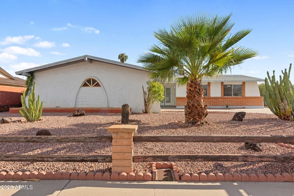4635 W LAUREL LN, GLENDALE, AZ 85304 - Image 0c8d52dfa0ef2da929355e2d0f00b102/1582631847