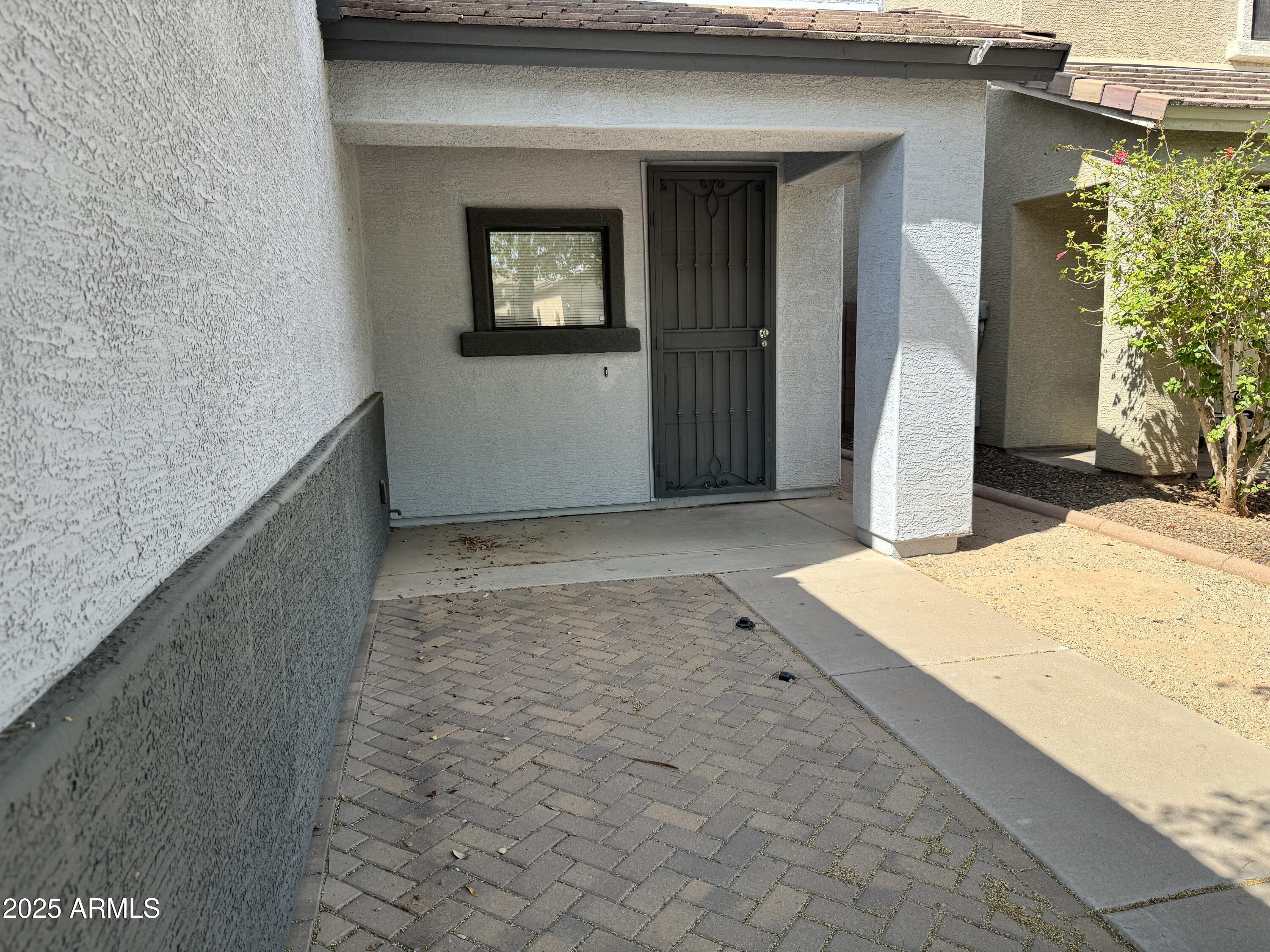 720 W LYDIA Lane