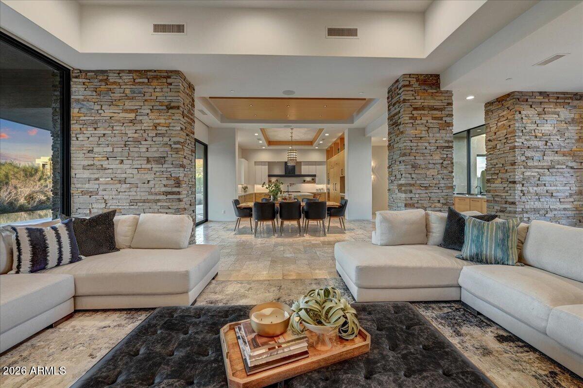 10332 E Filaree Lane