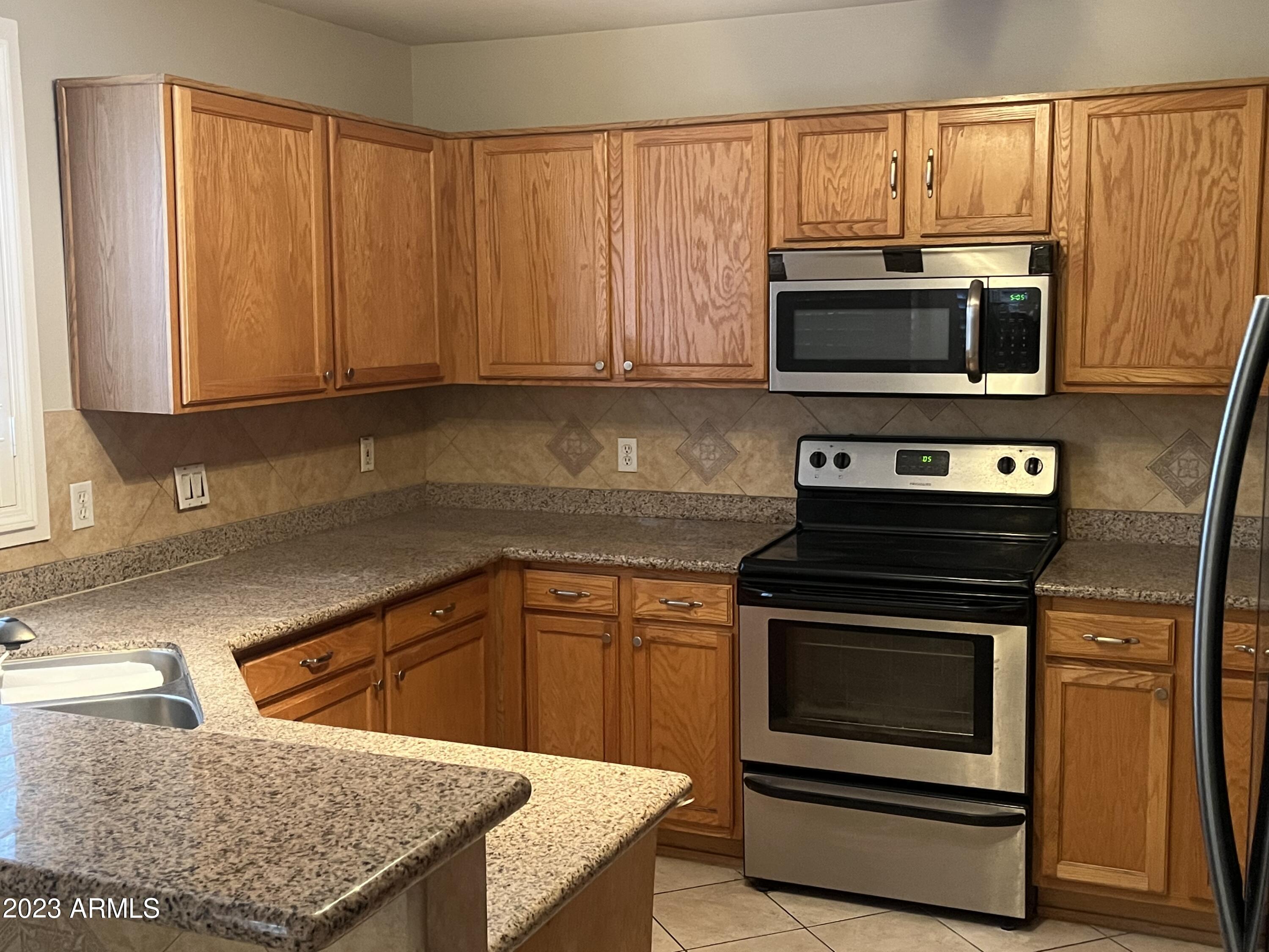 11801 W Sunnyside Drive