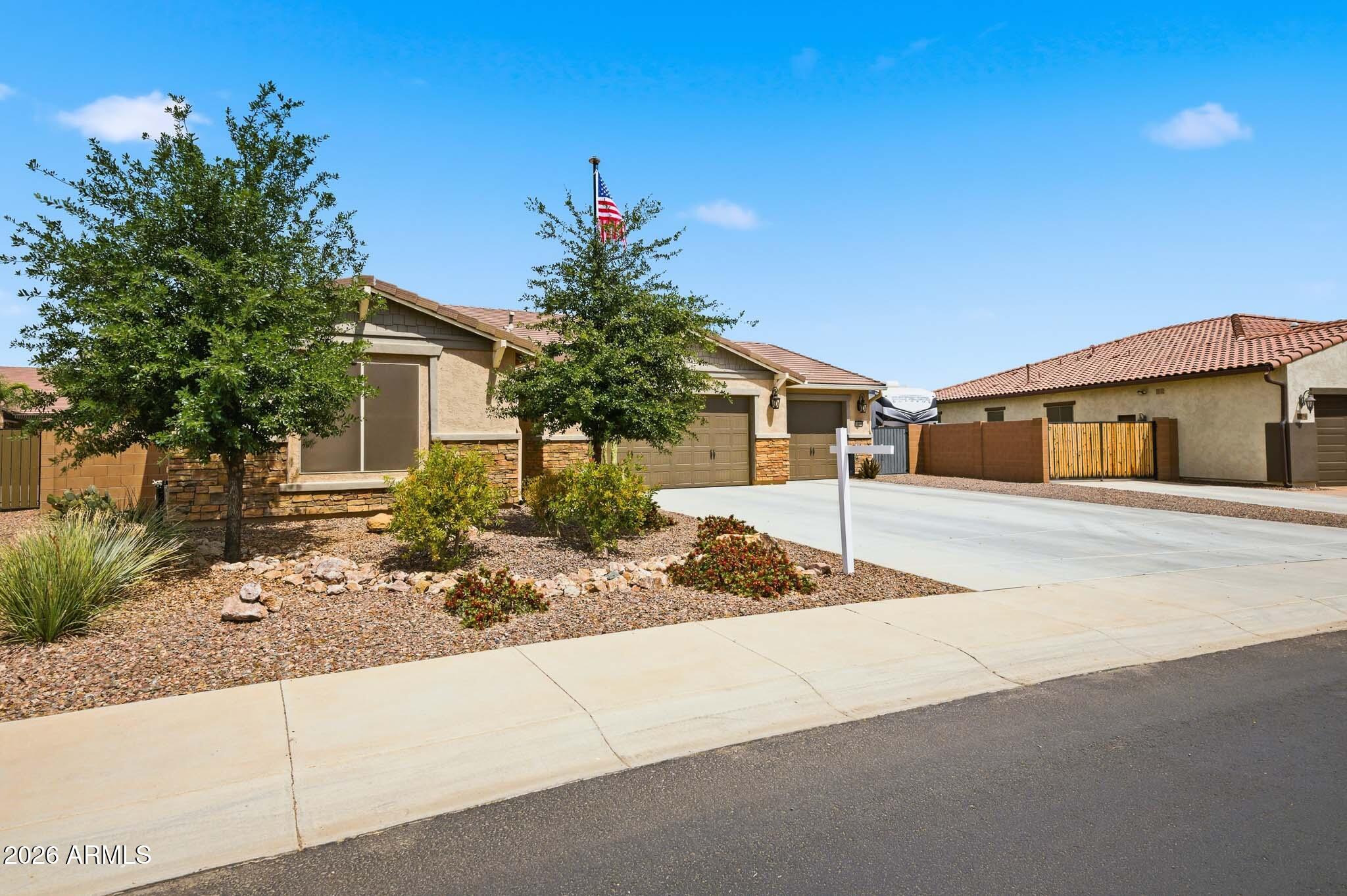 18406 W Highland Avenue