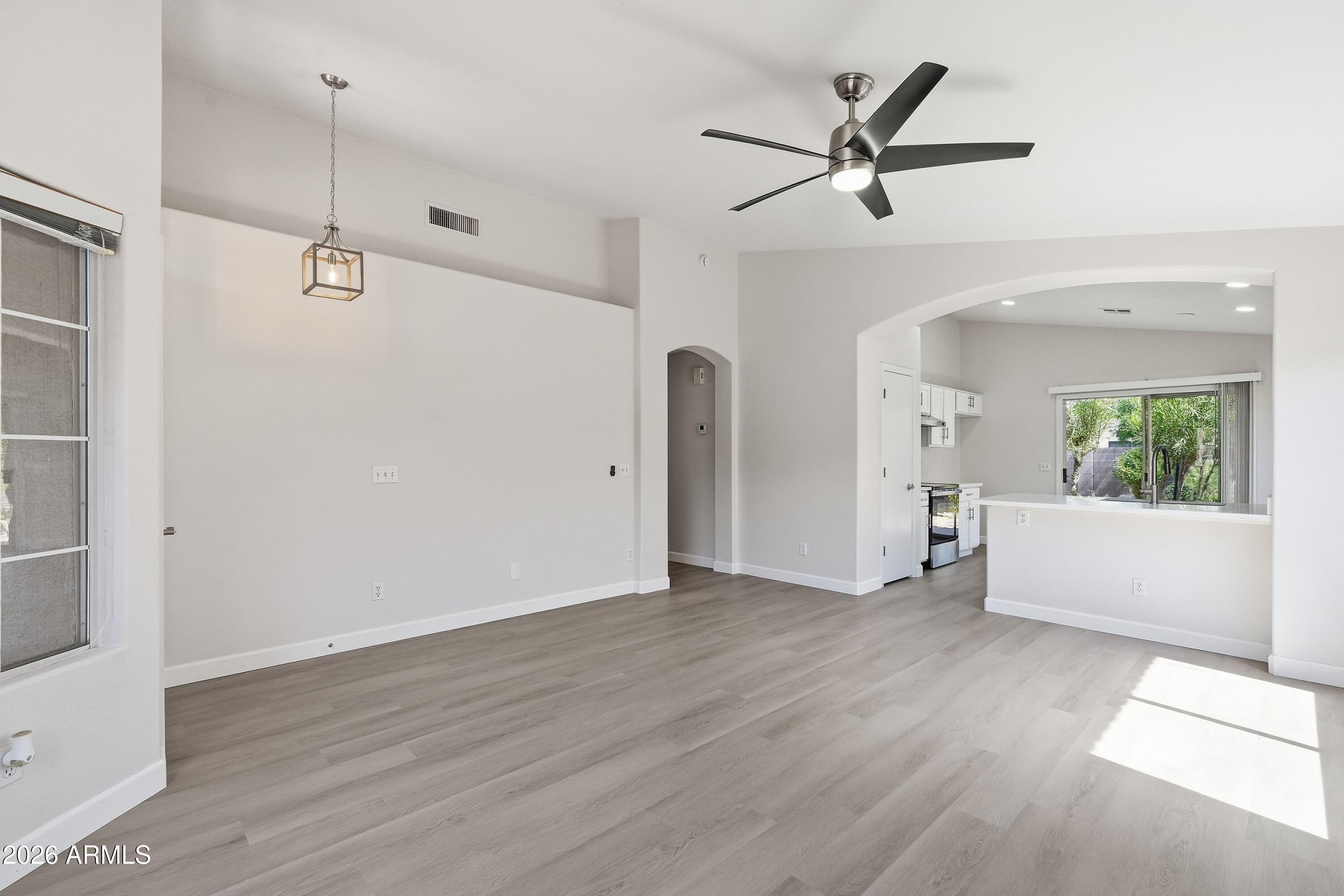 5214 W MORGAN Drive