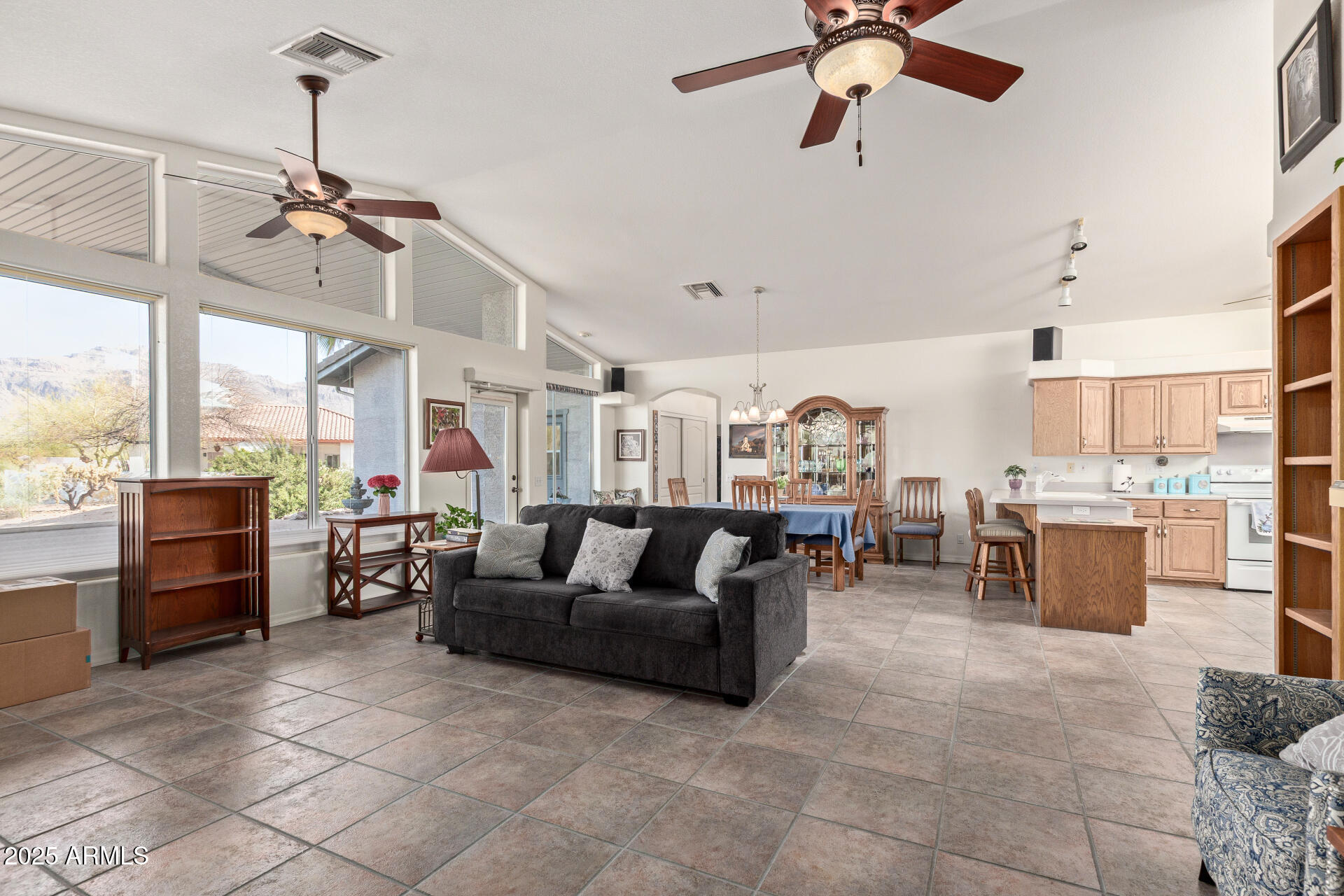 6404 S LAZY Lane