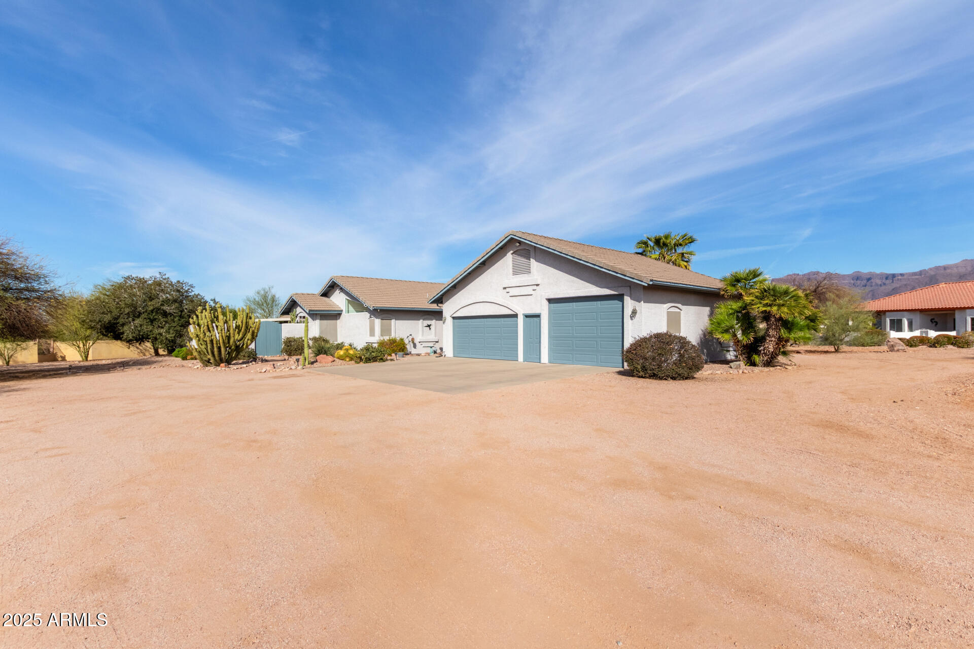 6404 S LAZY Lane