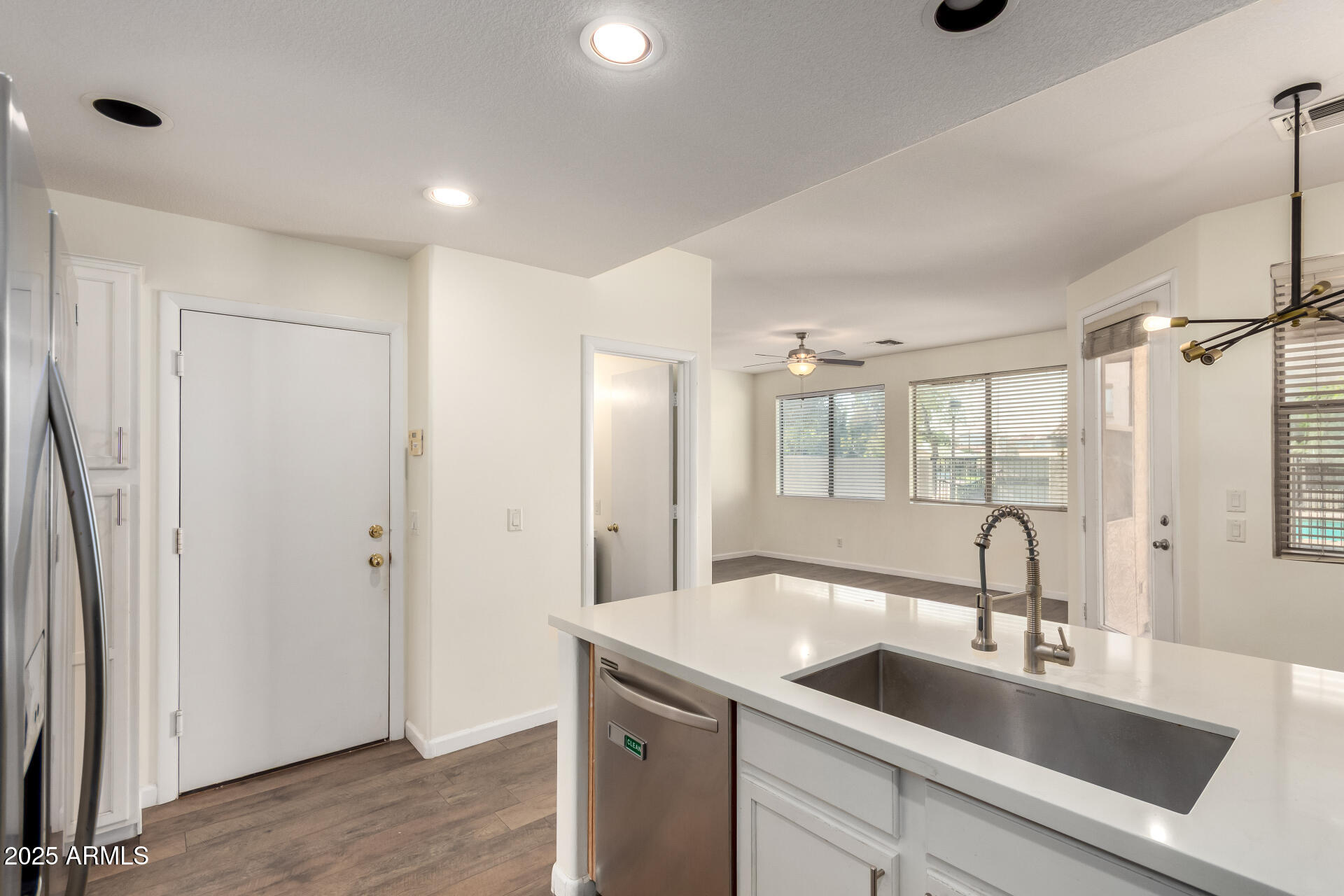 1886 E Don Carlos Avenue 147