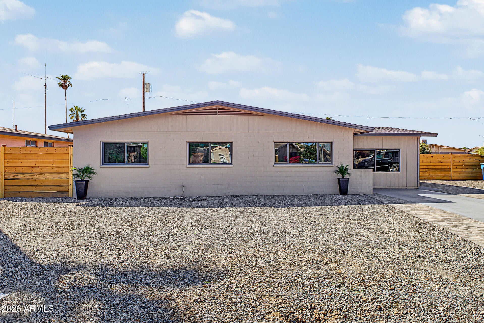 3230 W CORTEZ Avenue