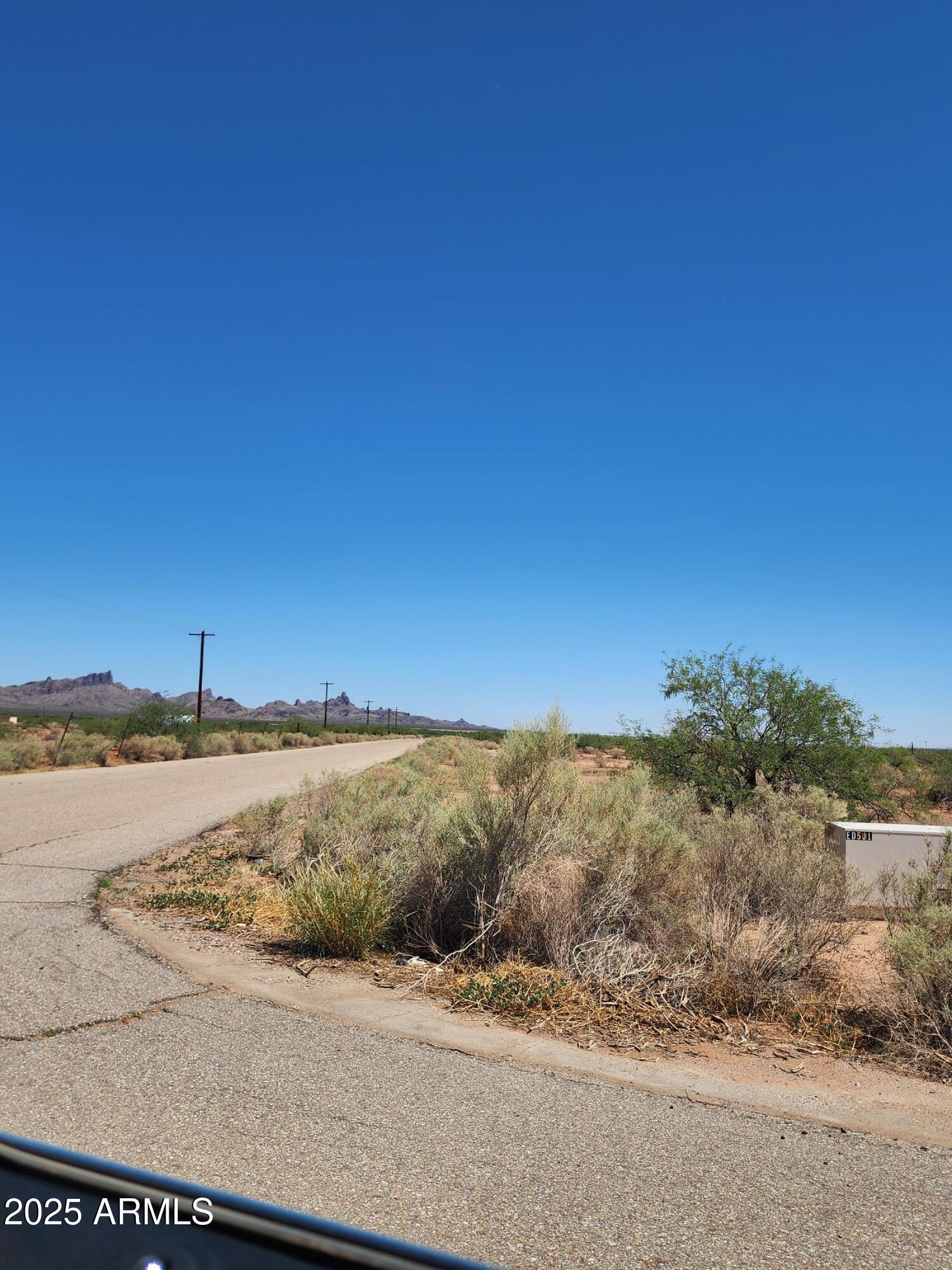 00 W TAURUS Avenue -