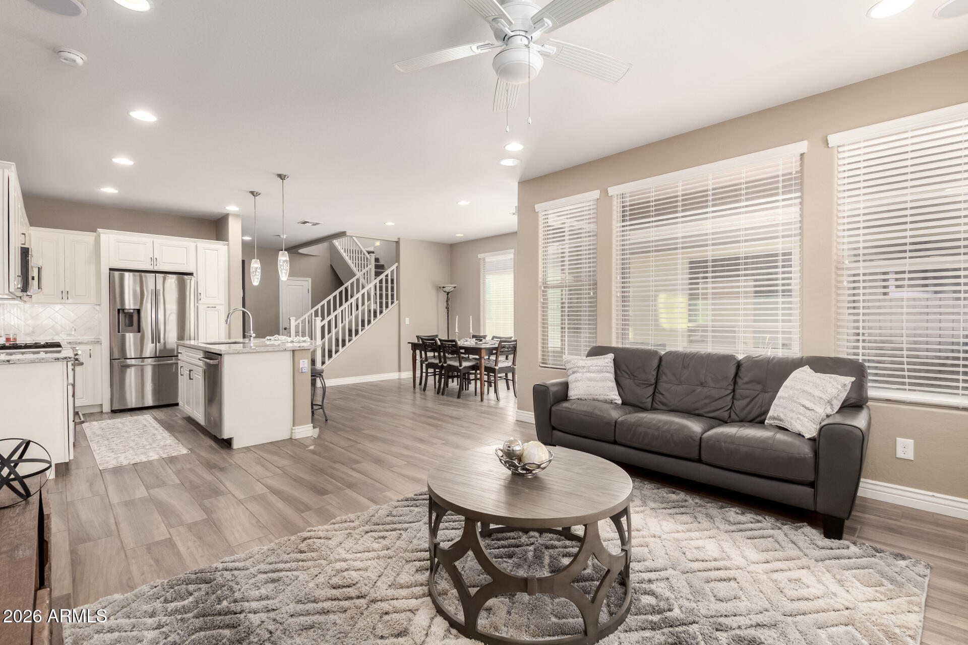 756 E VERDE Boulevard