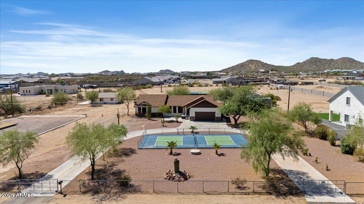 2413 W PHILLIPS Road