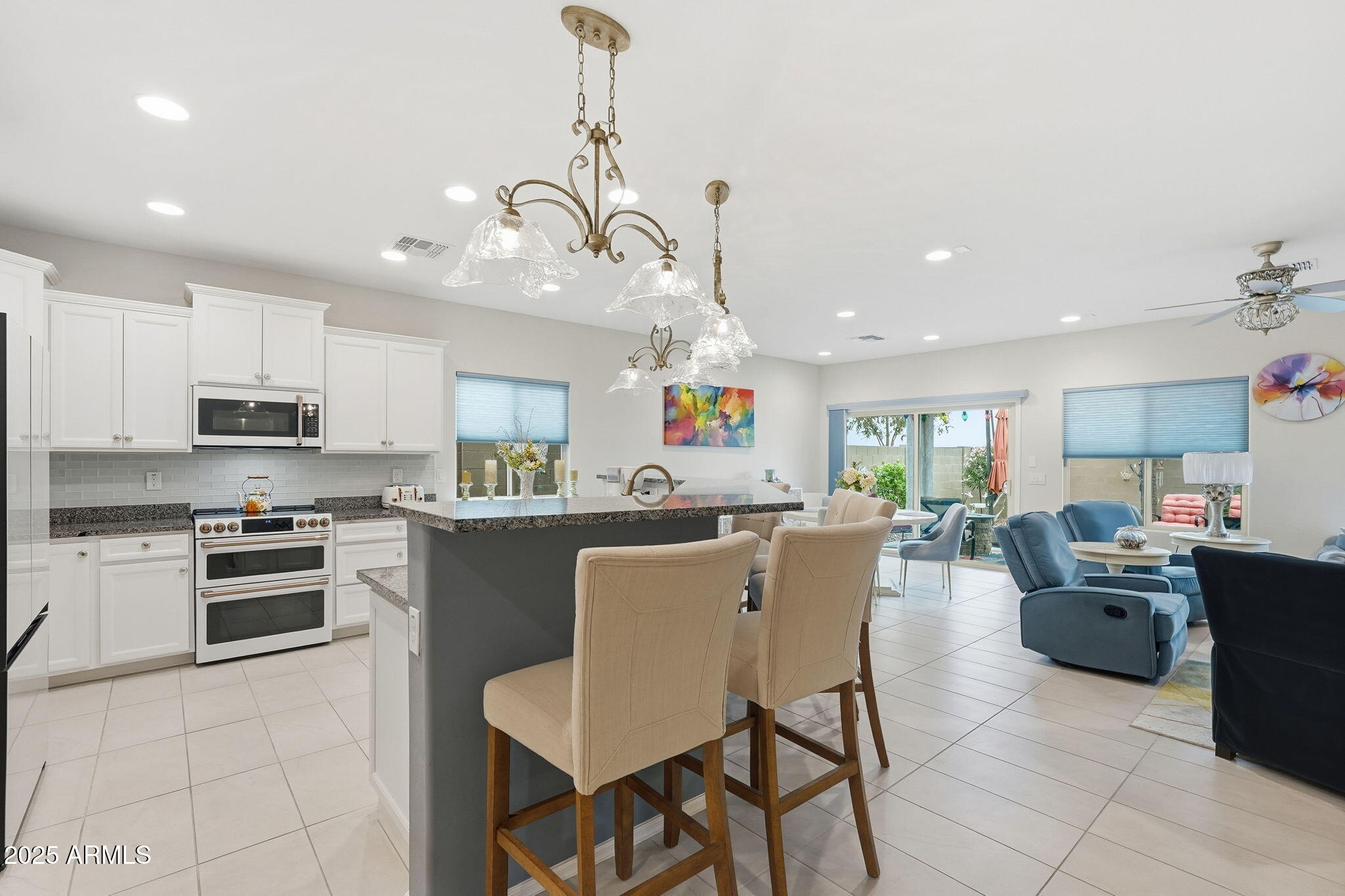 3703 N ASTORIA Drive