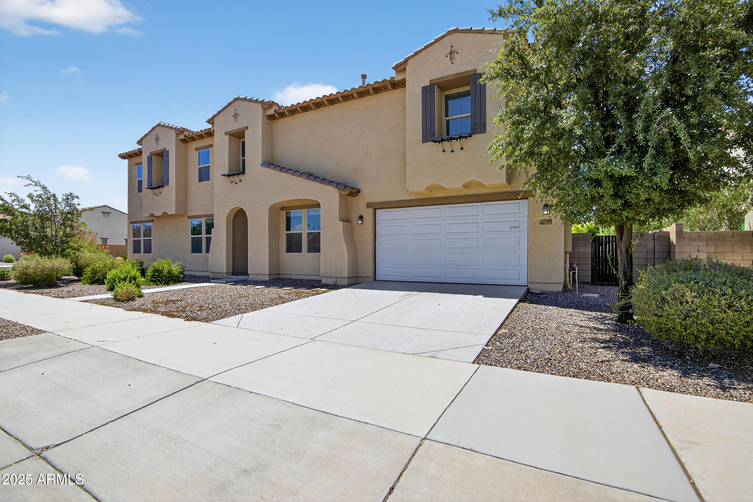 Homes for Sale in Queen Creek Arizona 4 21367 E VIA DE ARBOLES --
