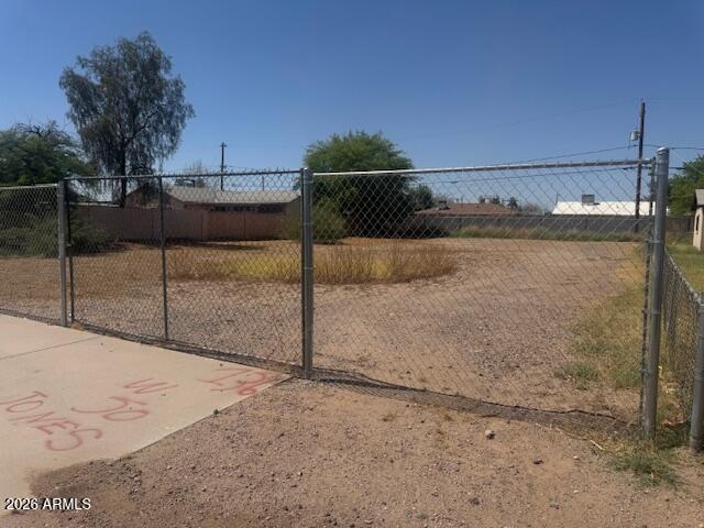 SOUTHGATE PARK - Land