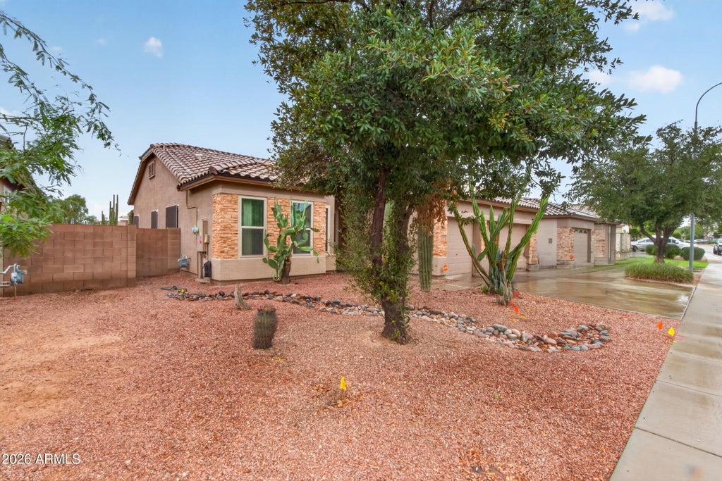 Photo of 702 S 119th Avenue, Avondale, AZ 85323 (MLS # 7091067)