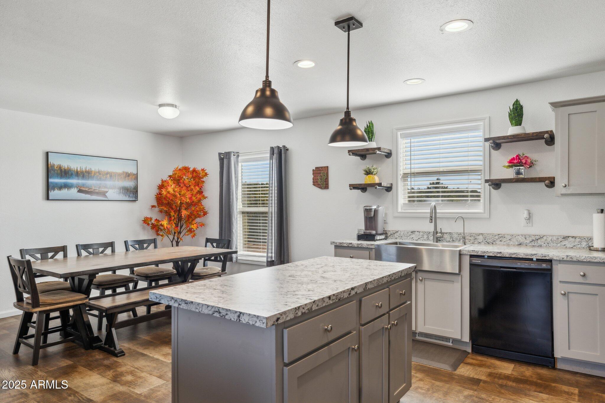 2314 E Clear Point Way