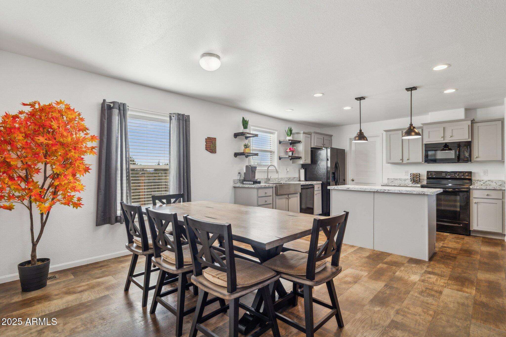 2314 E Clear Point Way