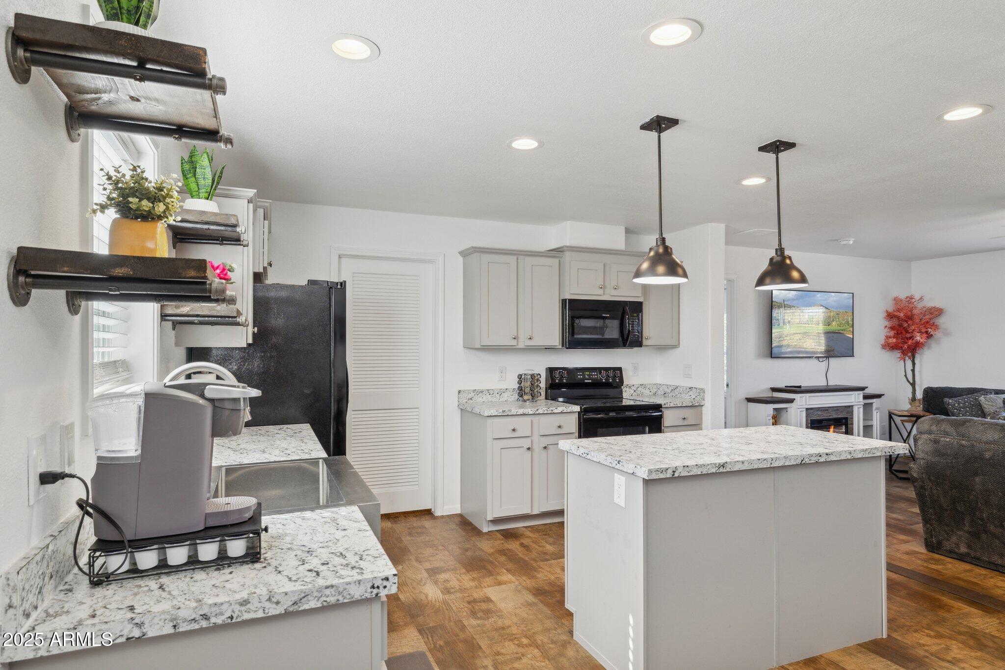 2314 E Clear Point Way