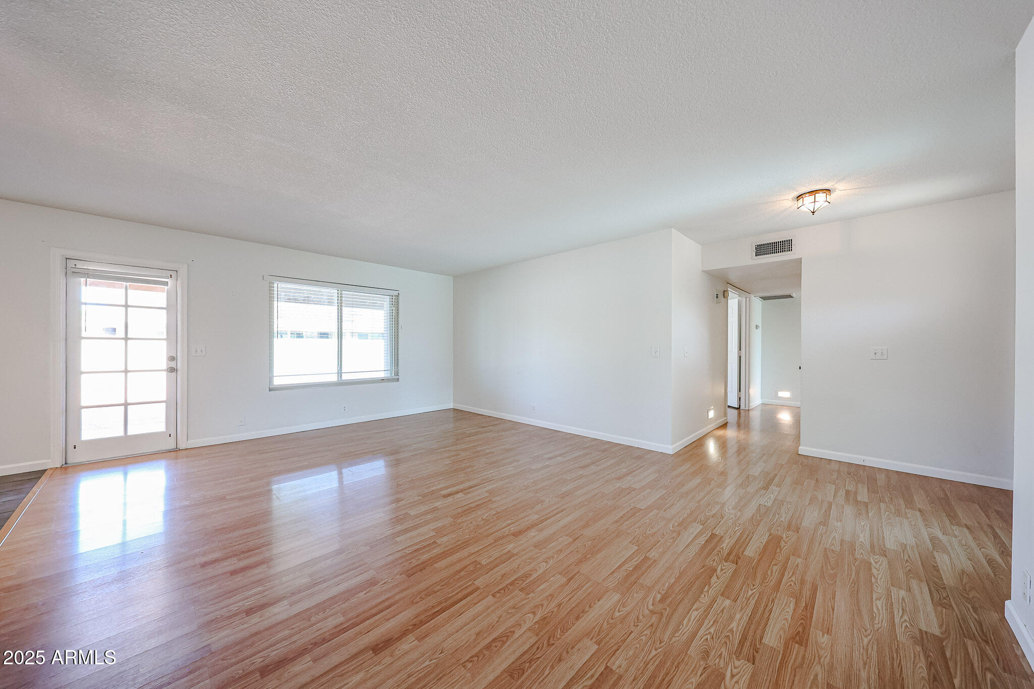 9832 W BEHREND Drive