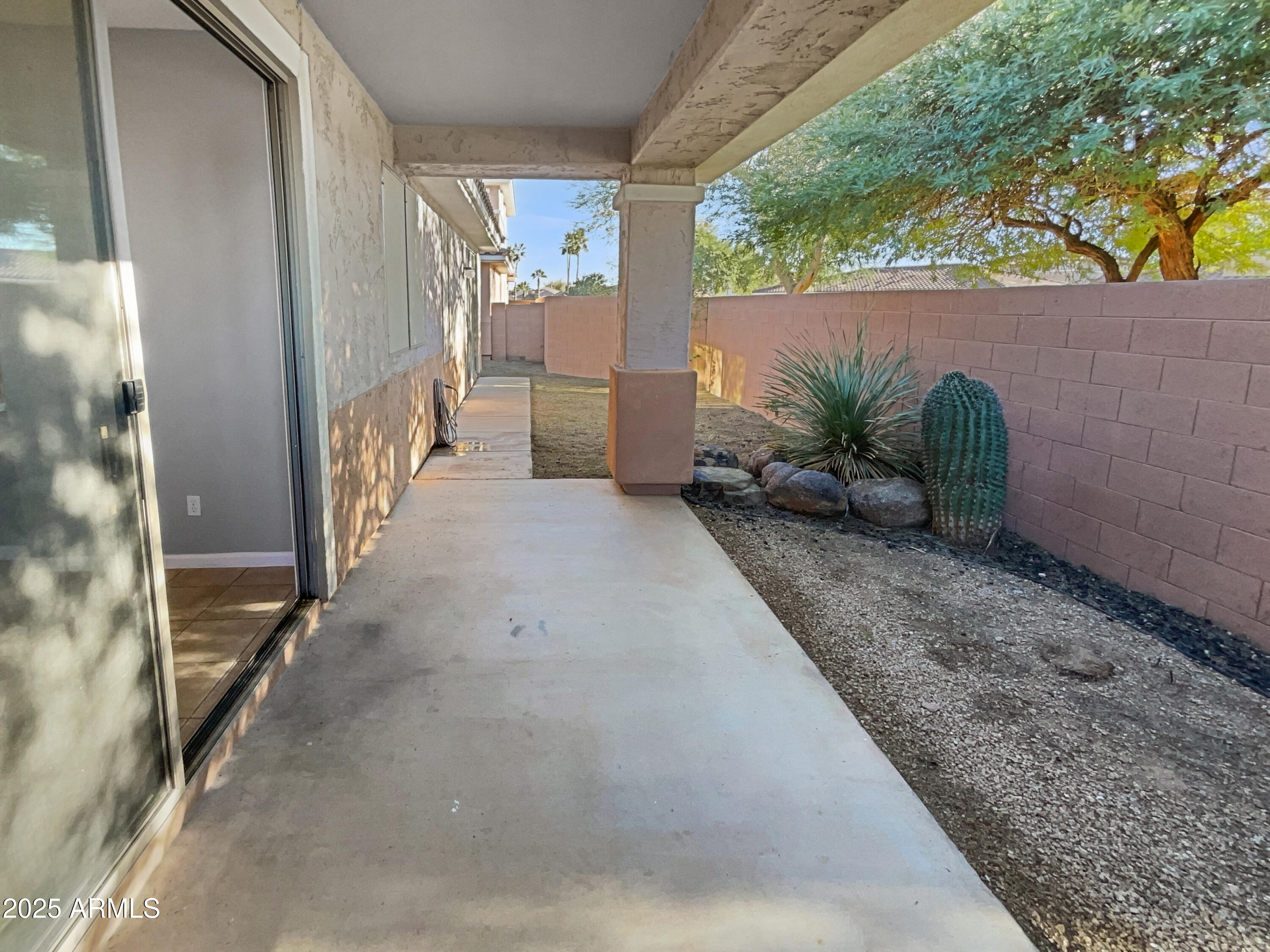 13613 W CYPRESS Street