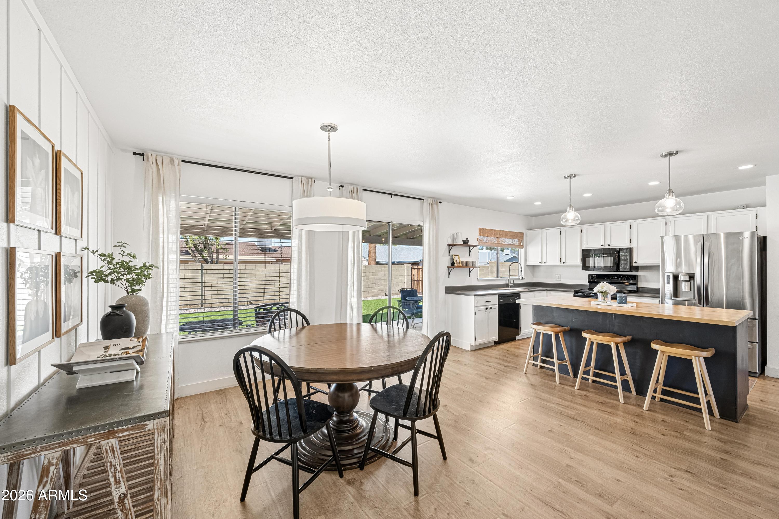 Properties 4 1130 W DONNER Drive