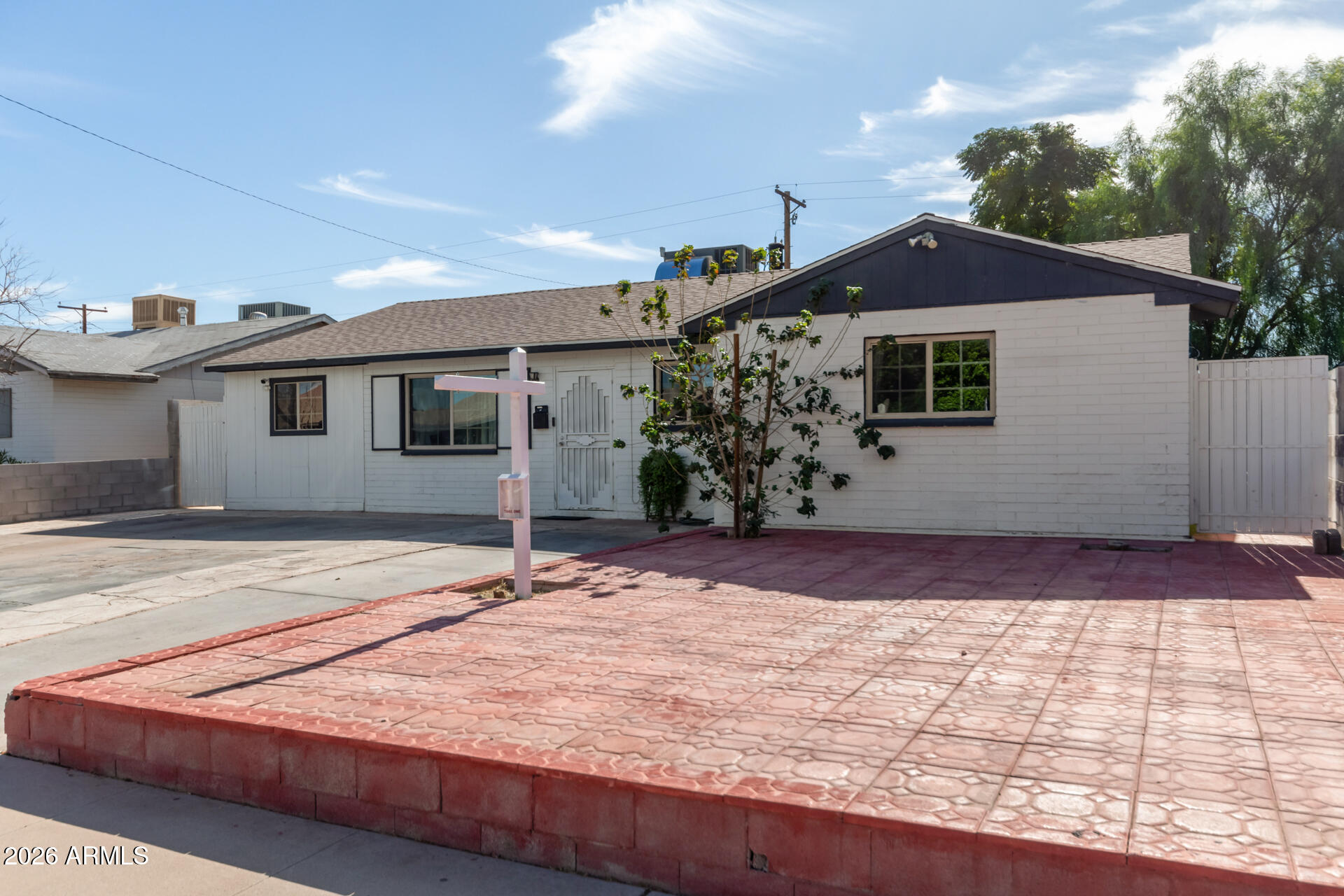 8151 W CLARENDON Avenue