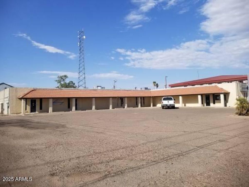 Photo of 122 E Cottonwood Lane, Casa Grande, AZ 85122 (MLS # 6945655)