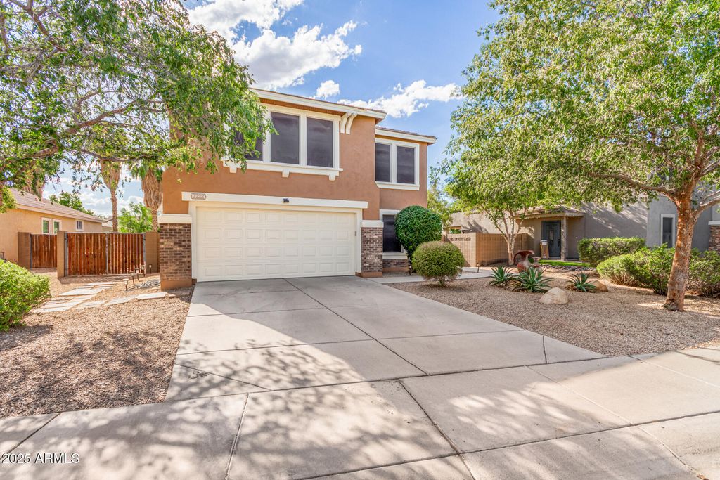 Photo of 7222 N 72nd Avenue, Glendale, AZ 85303 (MLS # 6918702)