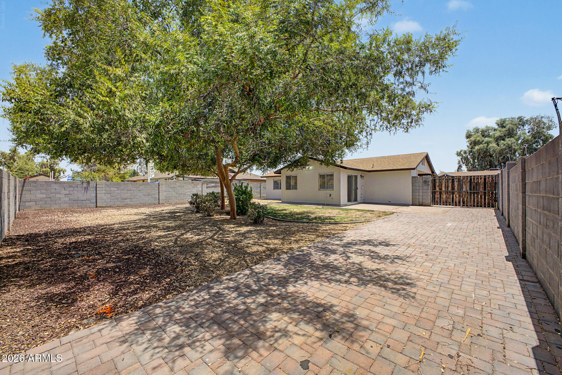 2340 E Isabella Avenue