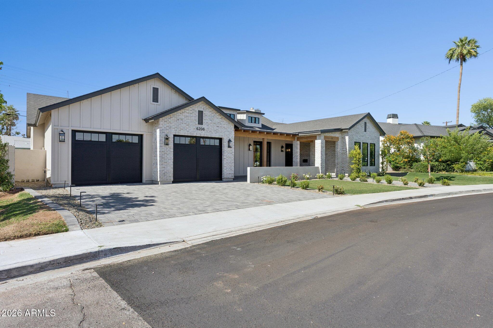 TANGERINE GROVES - Residential