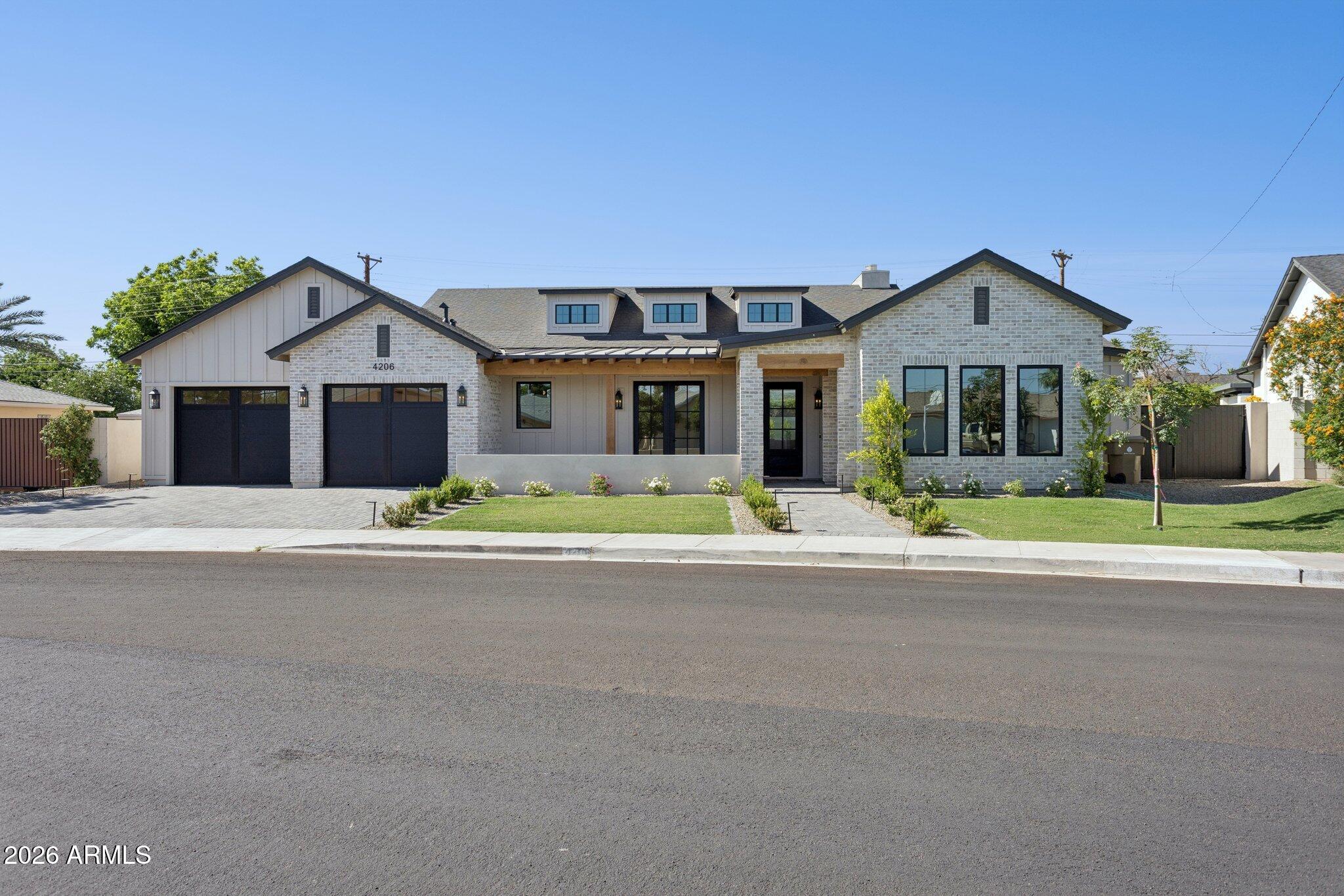 TANGERINE GROVES - Residential