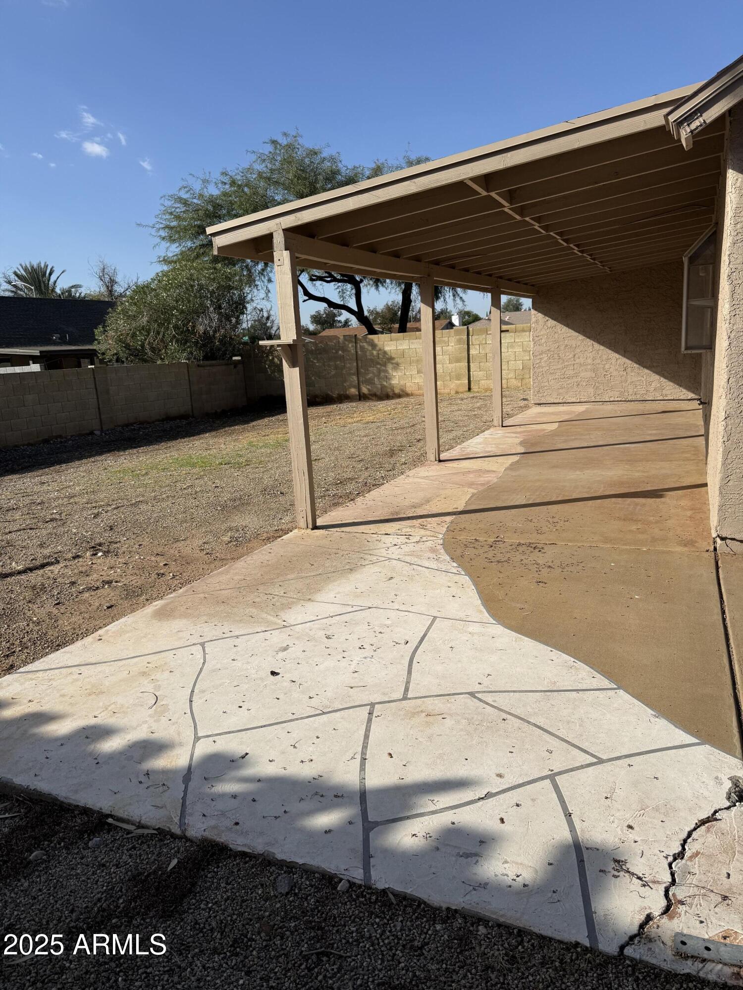 5651 W MESCAL Street