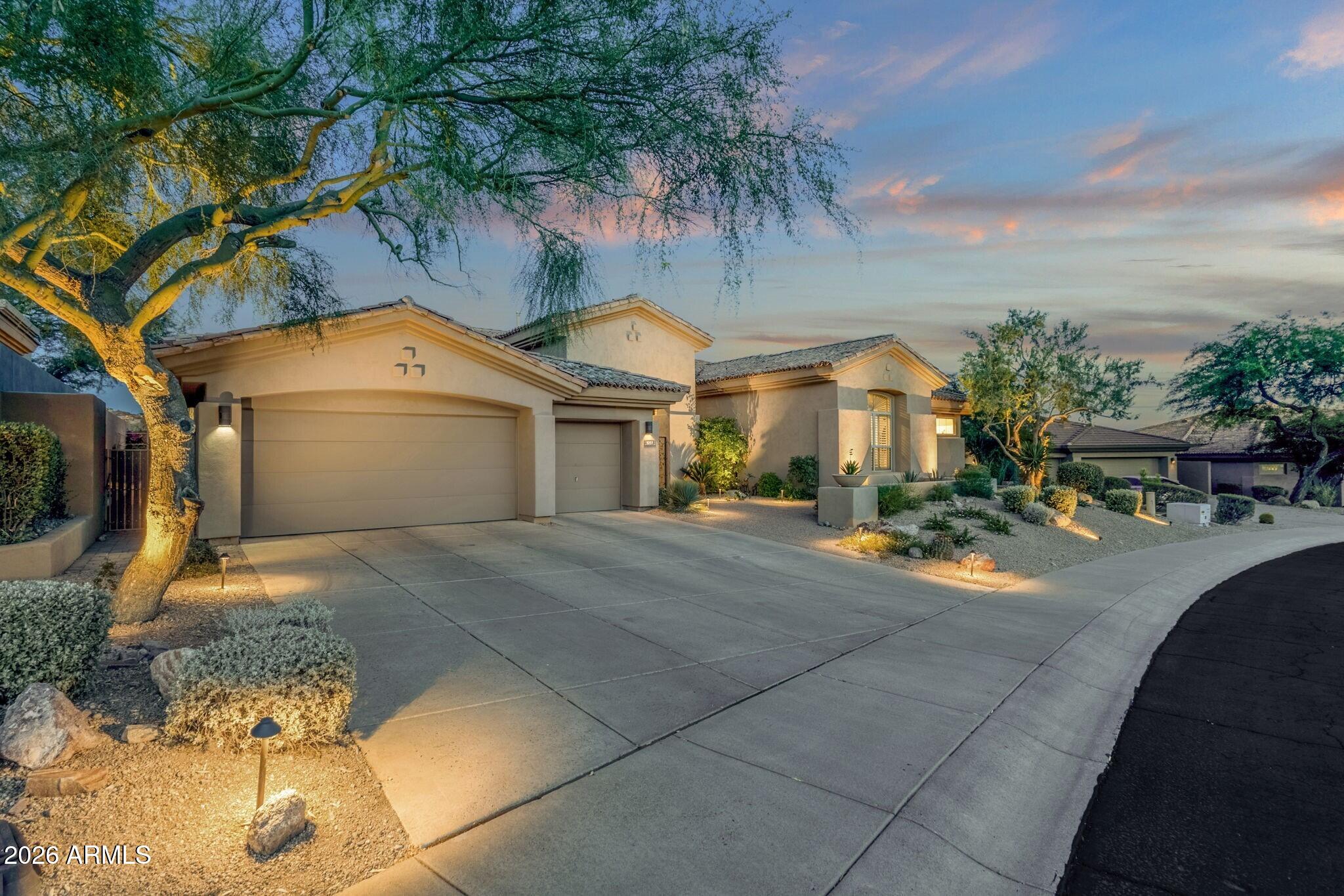 9251 N SUNSET Ridge