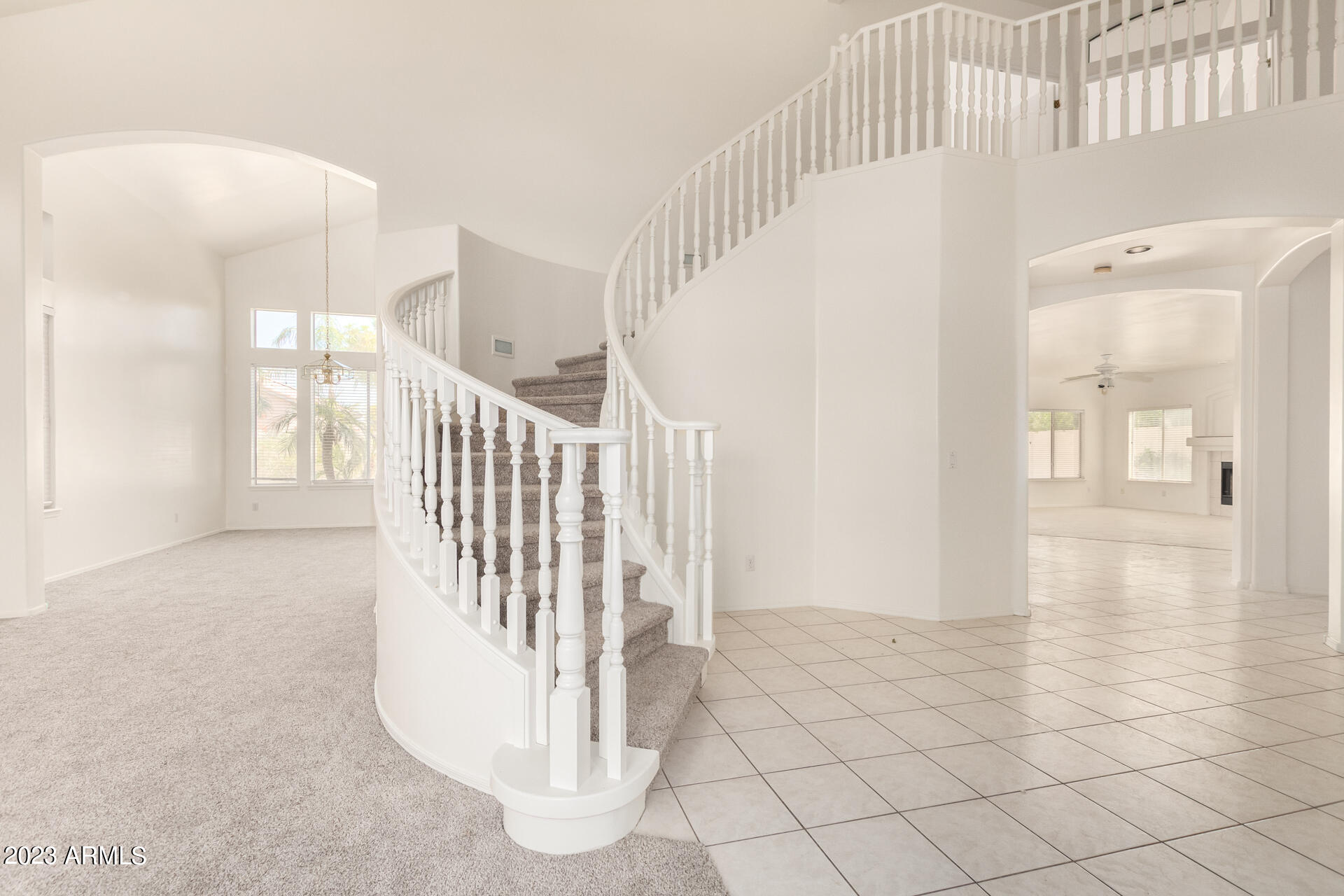 6442 W VICTORIA Lane