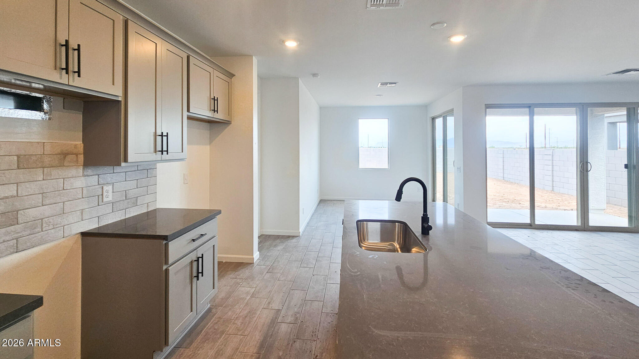 6616 E FIDDLENECK Way