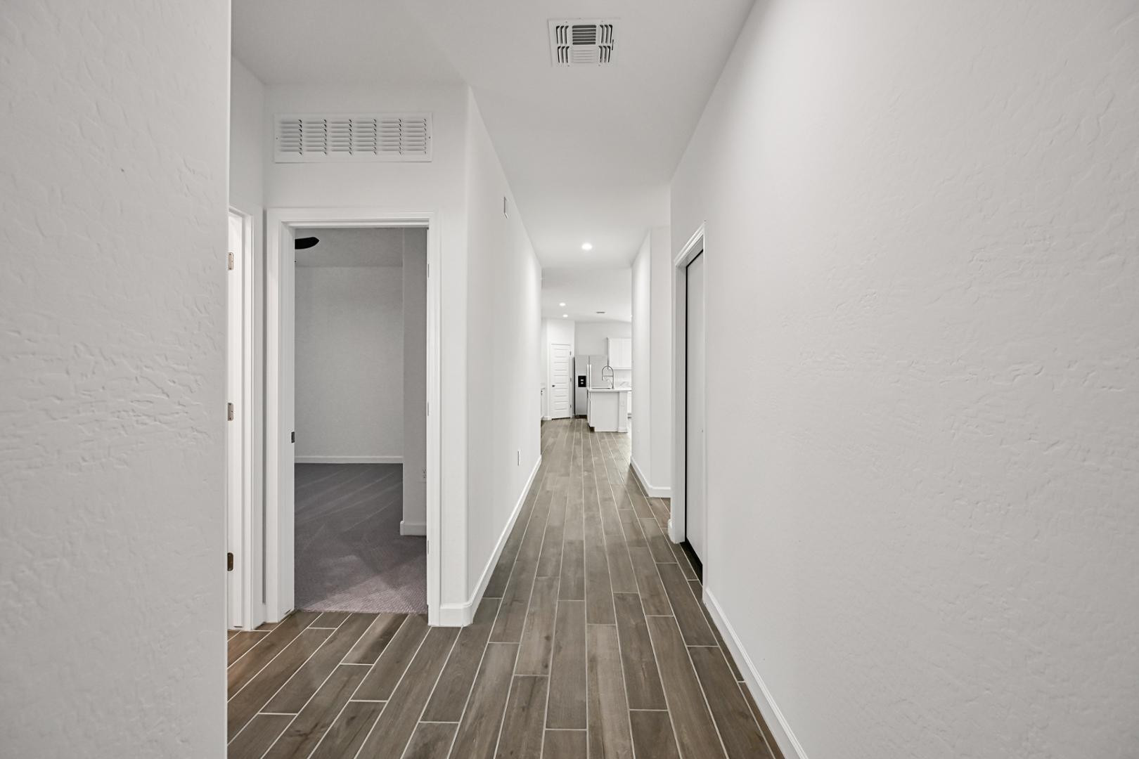 2129 W Spaulding Avenue