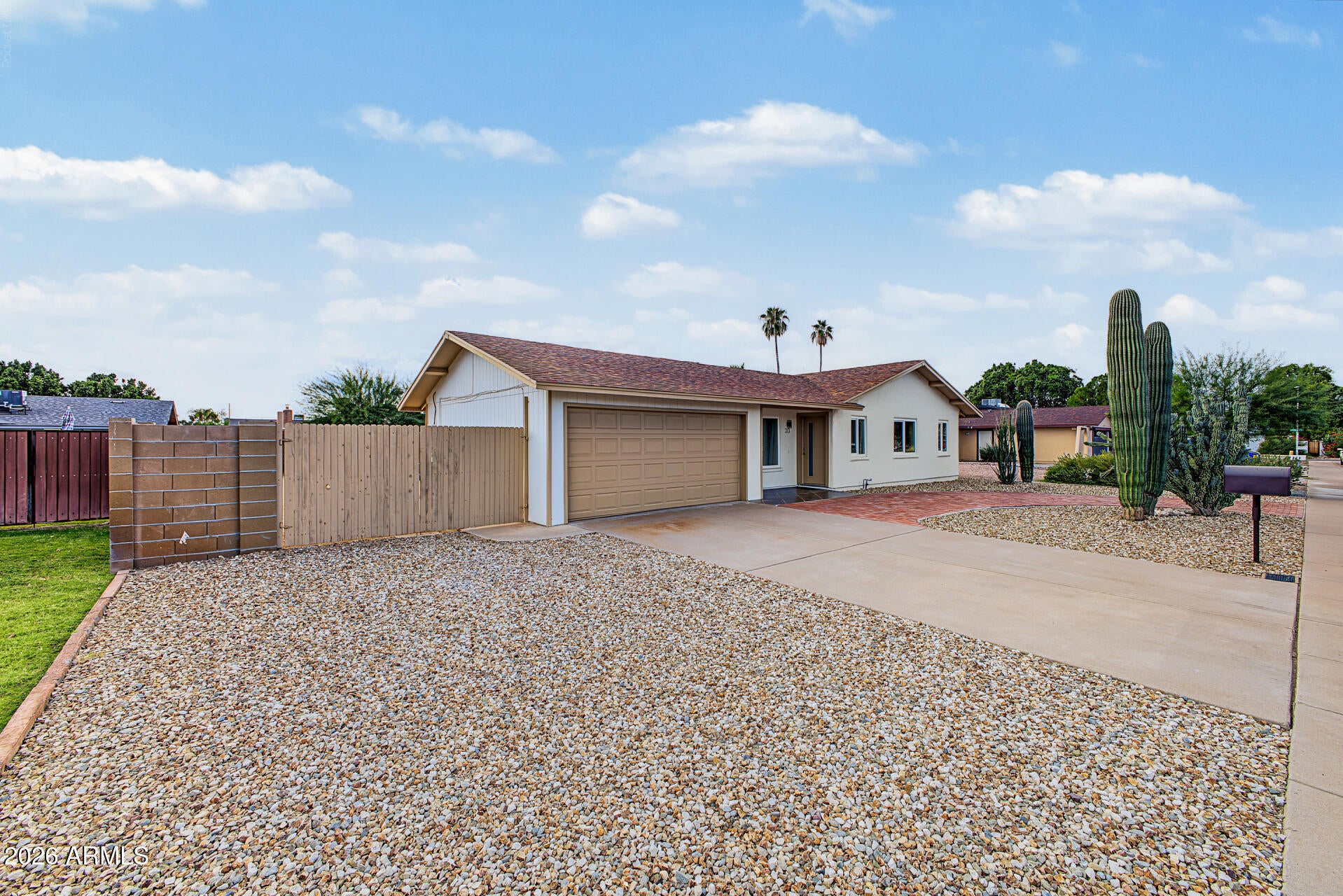 213 E STRAHAN Drive