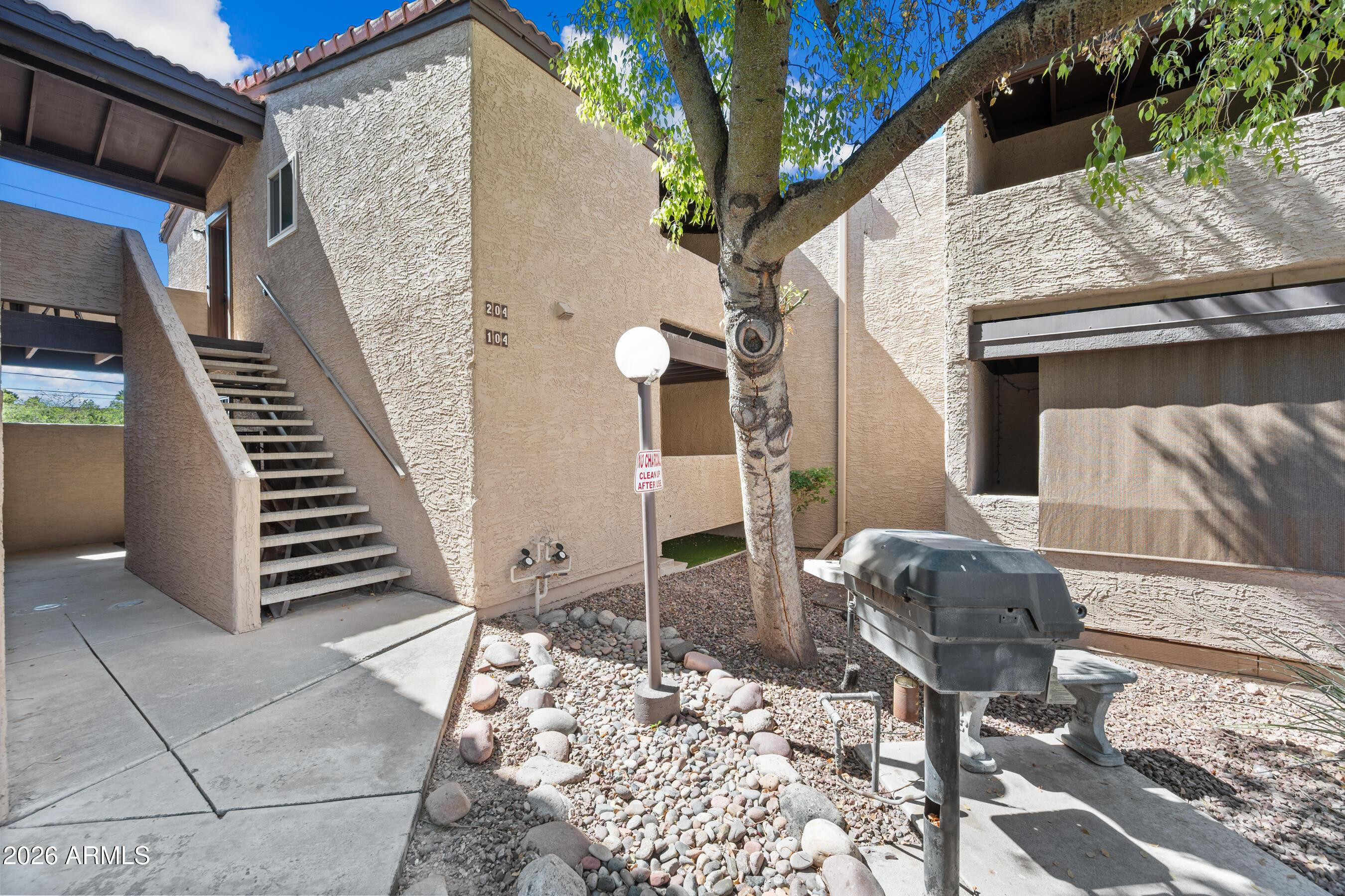 5146 E Oak Street Unit 204