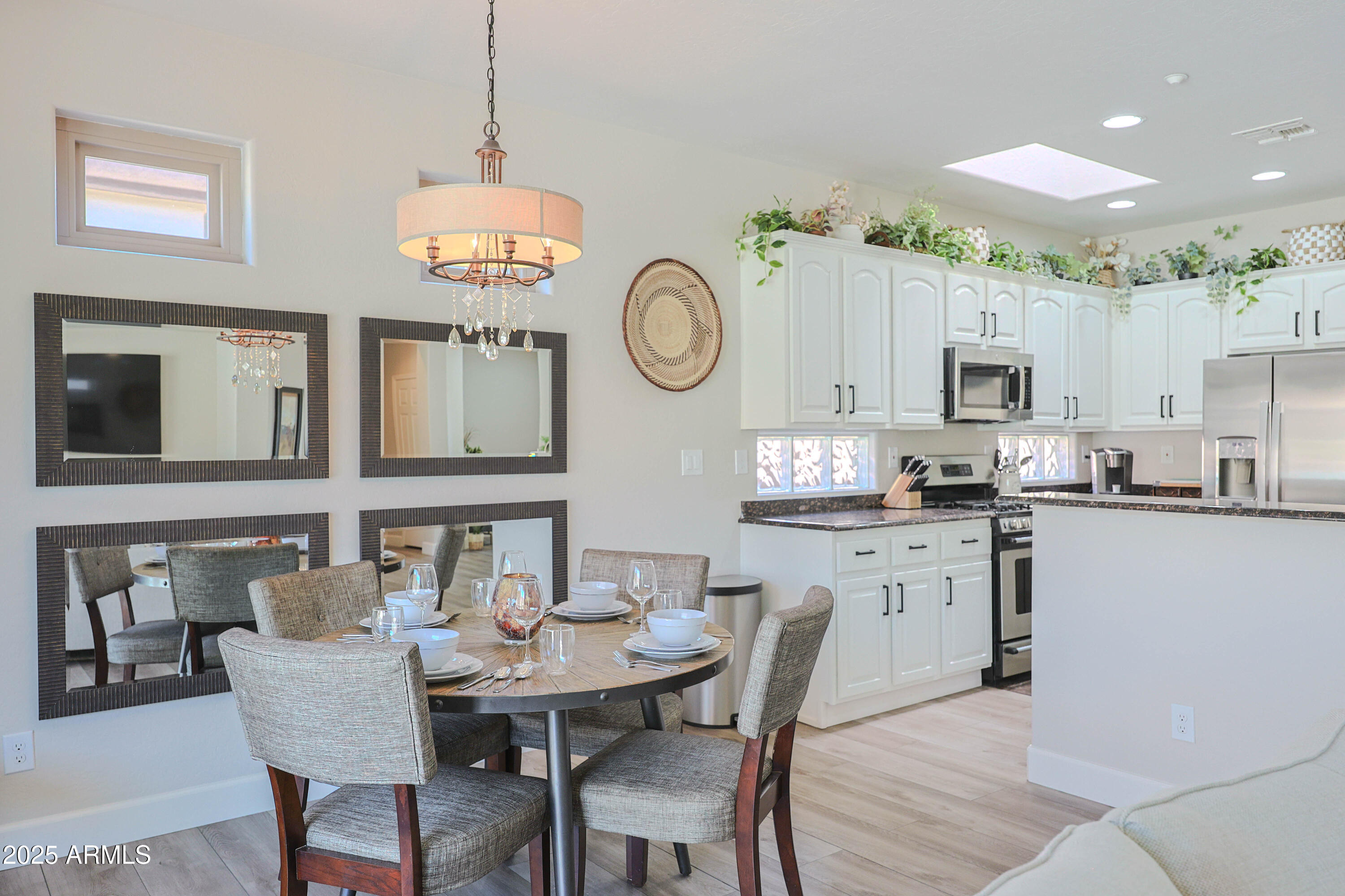 2462 W TURTLE HILL Drive