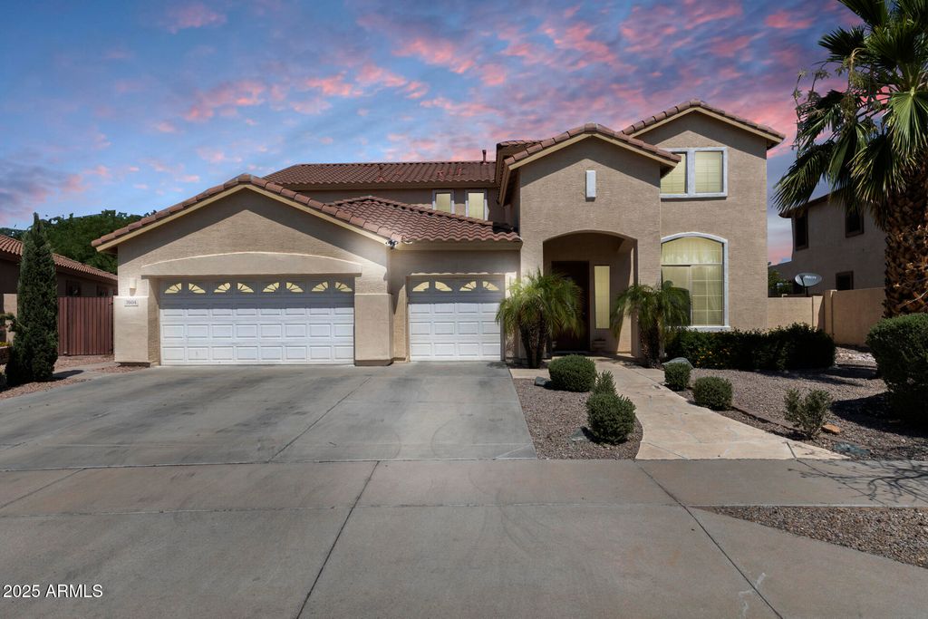 Photo of 7604 N 87th Drive, Glendale, AZ 85305 (MLS # 6984388)