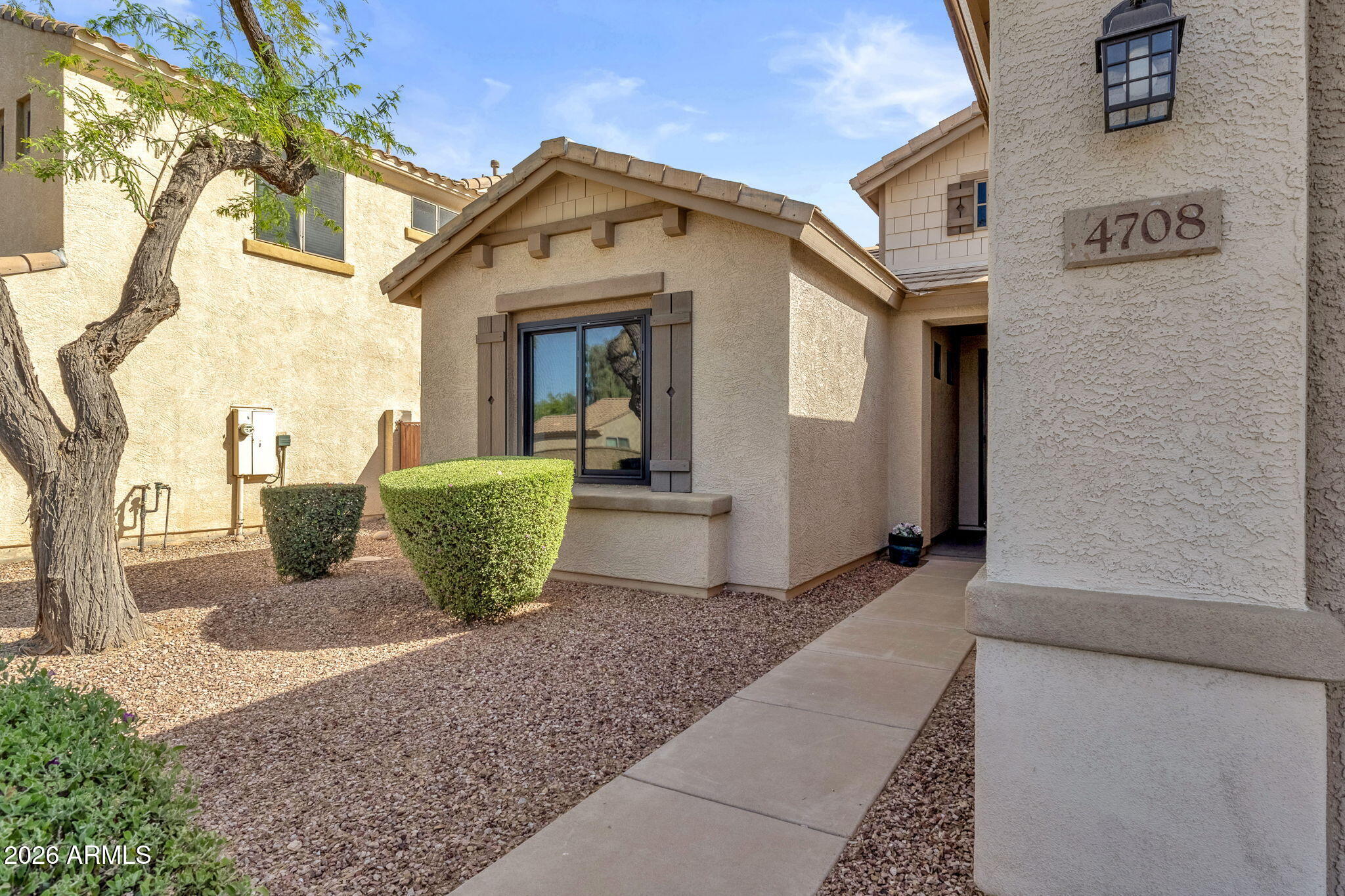 4708 E Cloudburst Drive