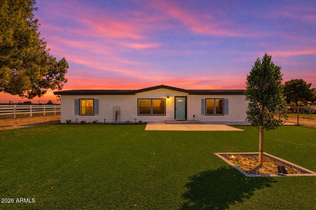 Photo of 23317 S 180th Street, Gilbert, AZ 85298 (MLS # 7001189)