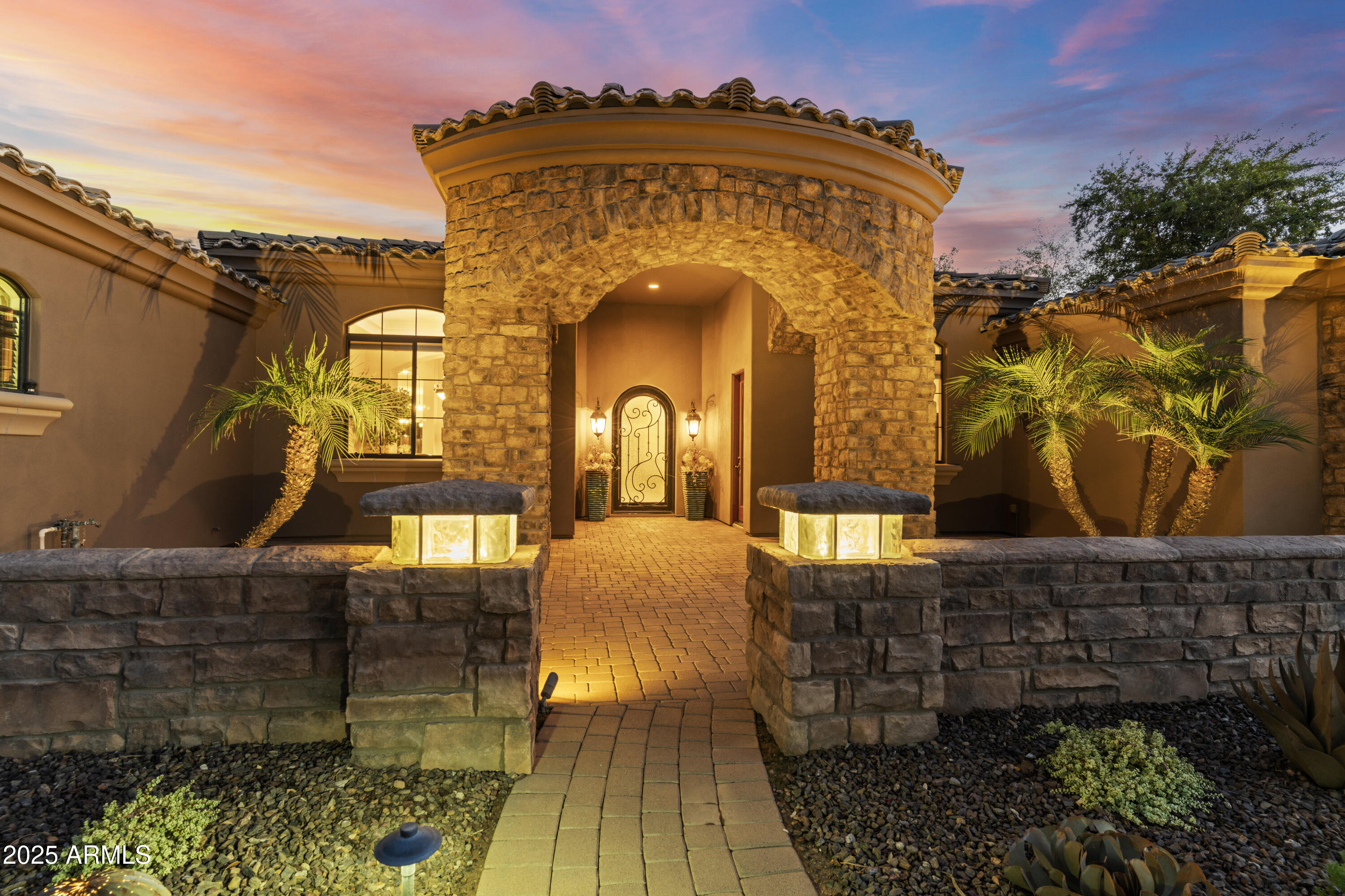 2151 E KAIBAB Place