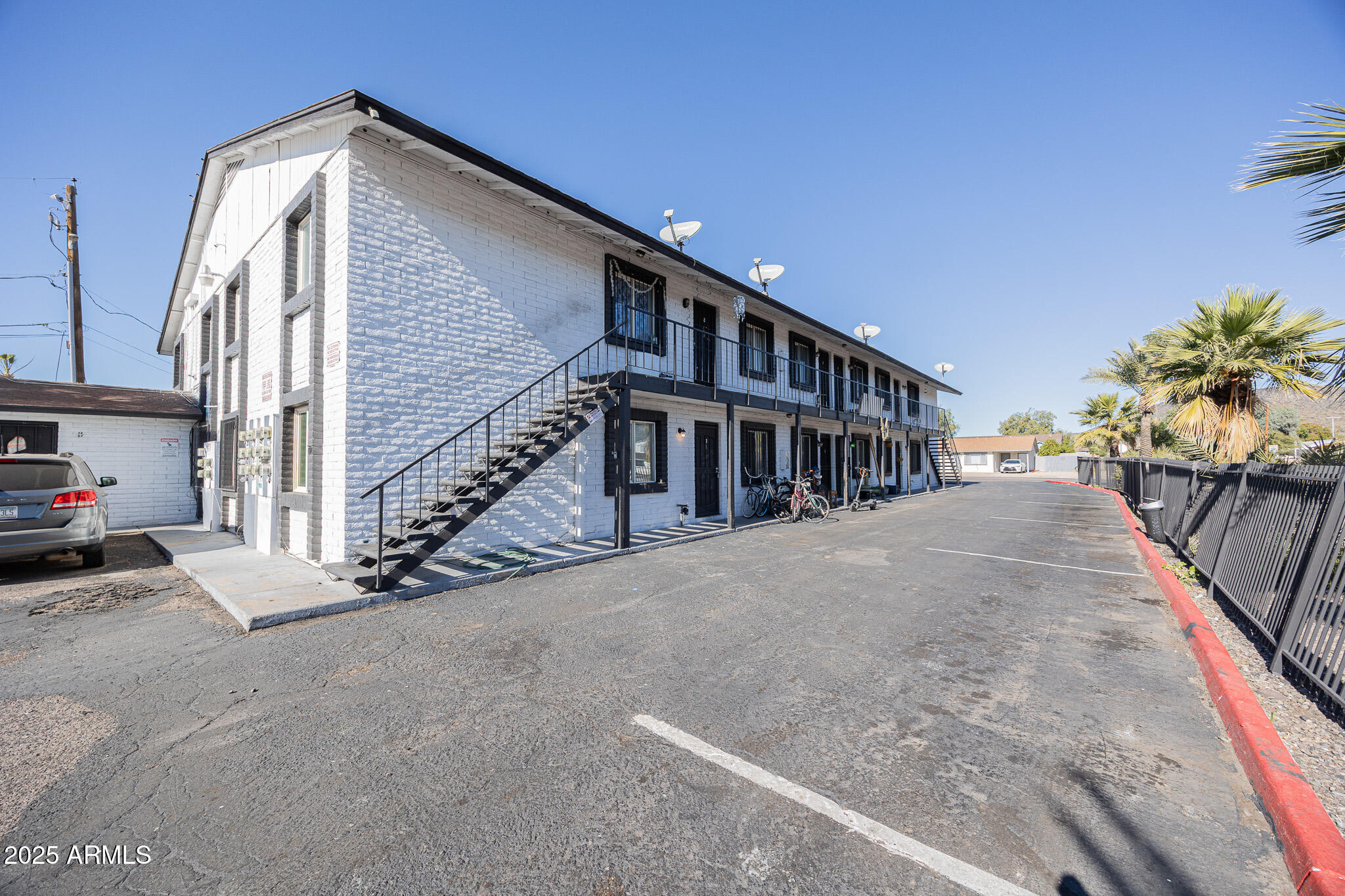 1703 W MOUNTAIN VIEW Road 1