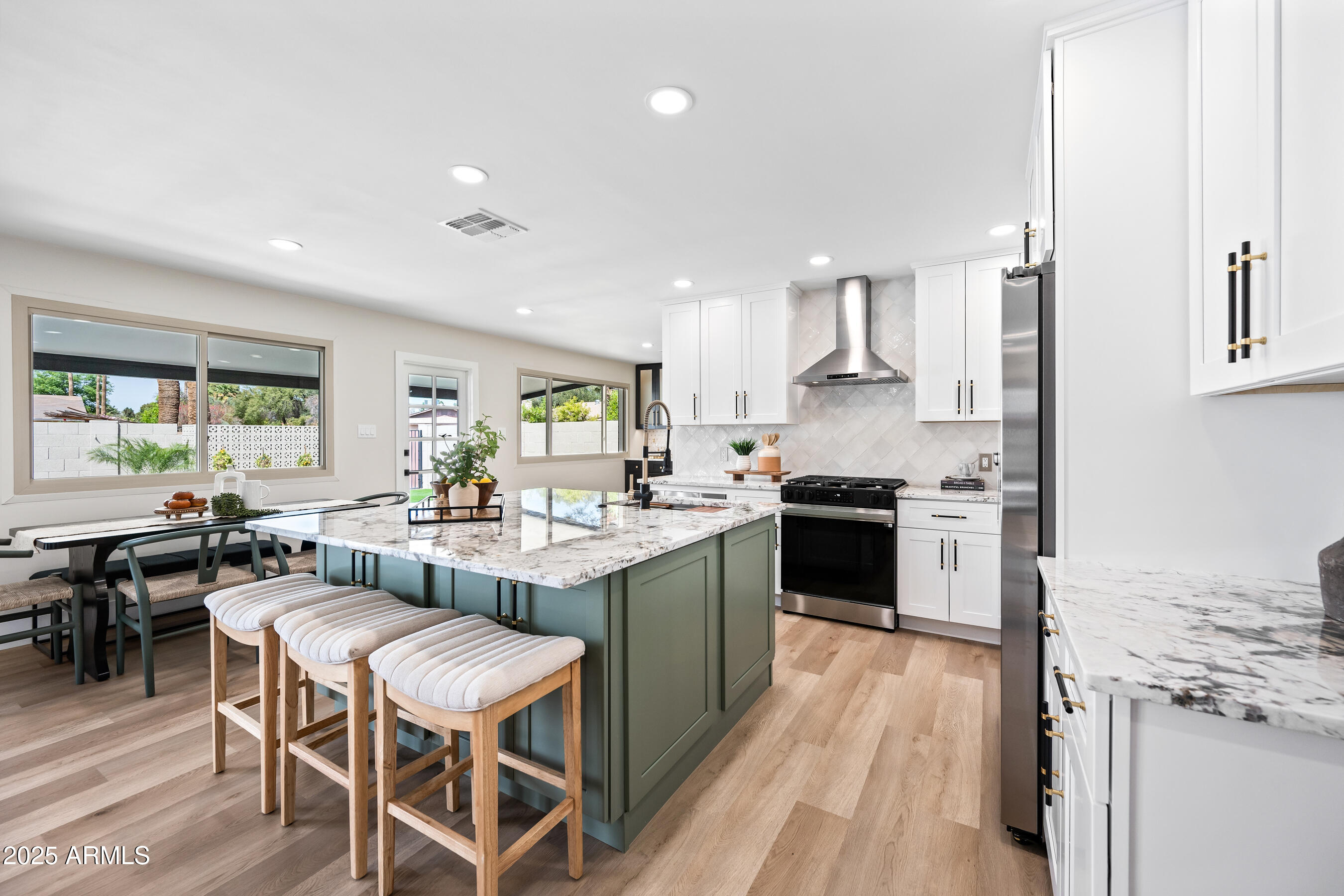 1012 E MAGDALENA Drive