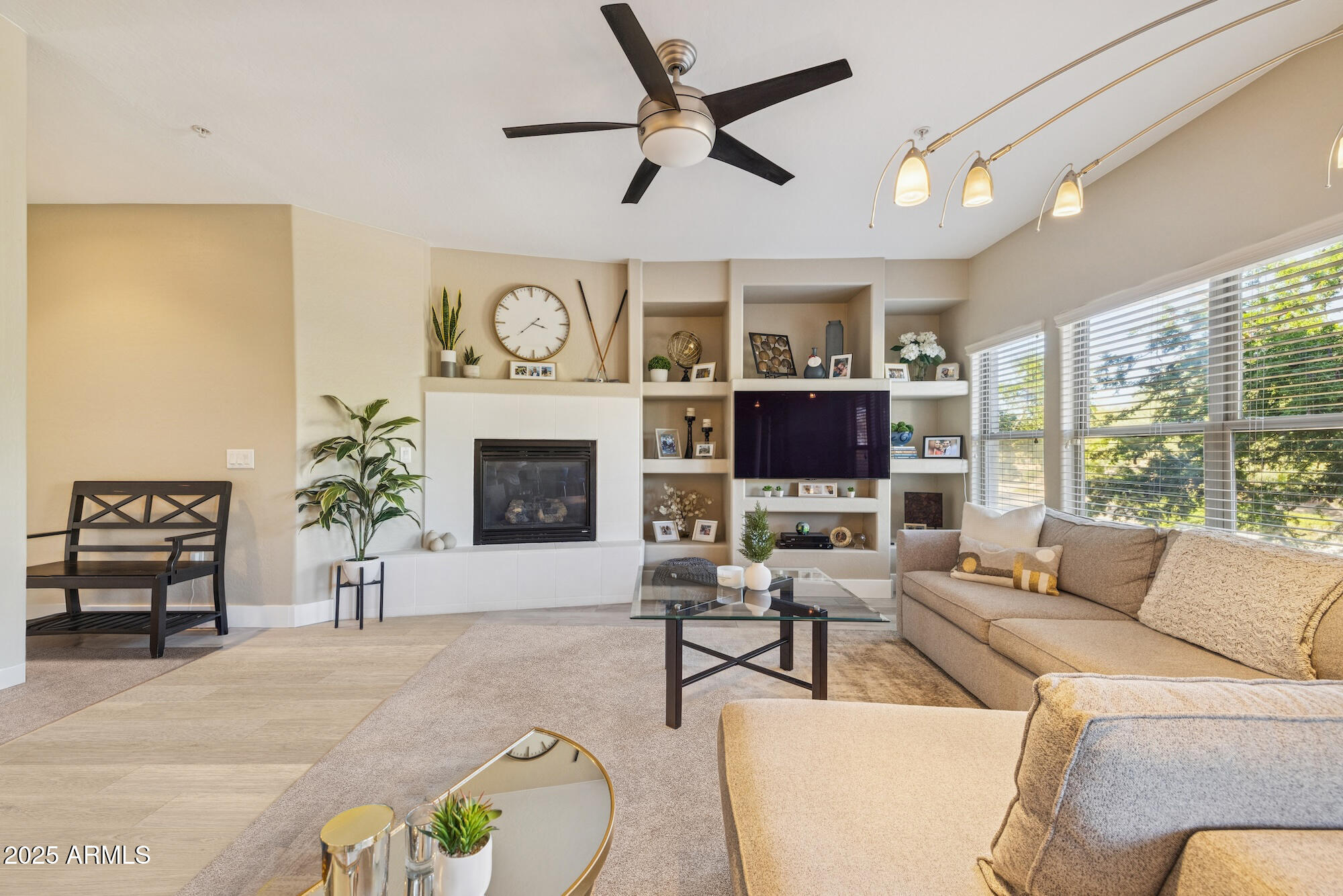 20121 N 76TH Street 2029